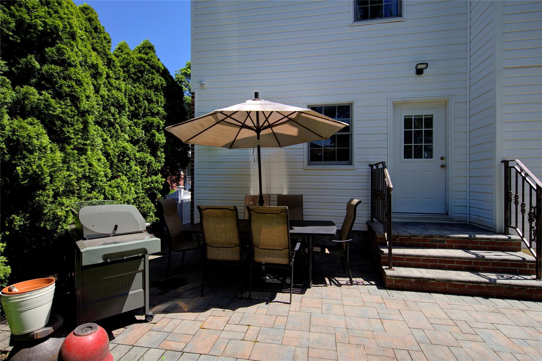 Single Family 265th  Queens, NY 11040, MLS-882829-38