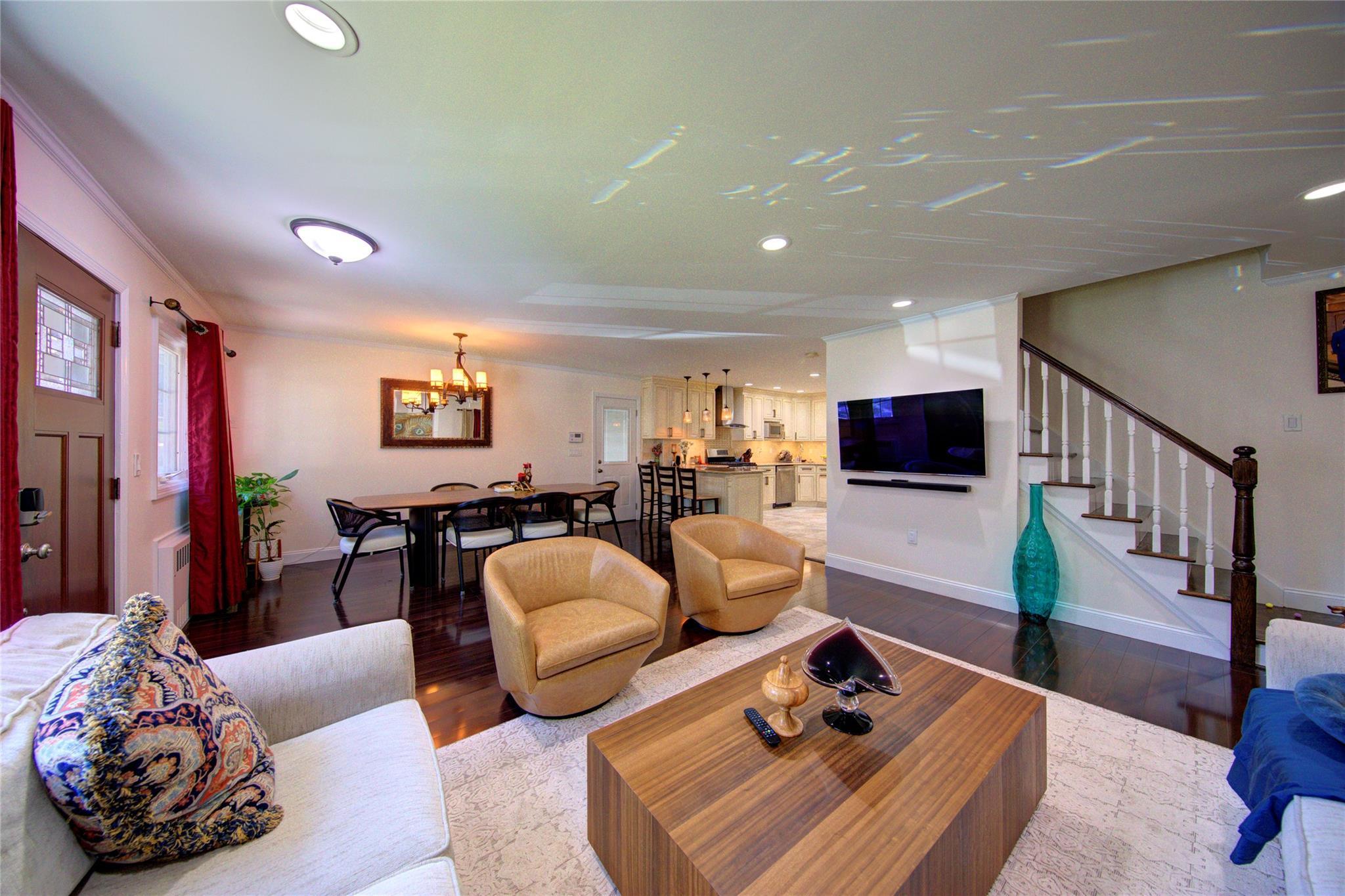 Single Family 265th  Queens, NY 11040, MLS-882829-6