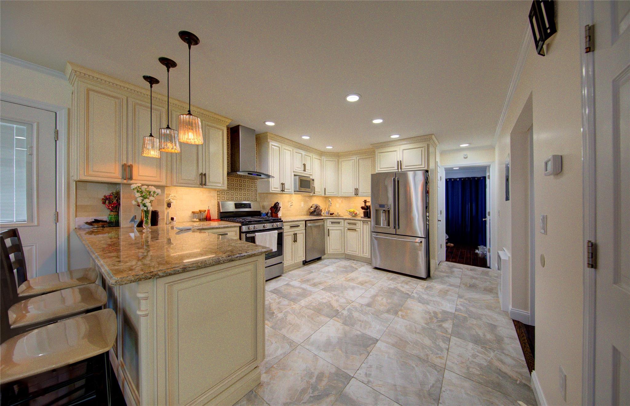 Single Family 265th  Queens, NY 11040, MLS-882829-8