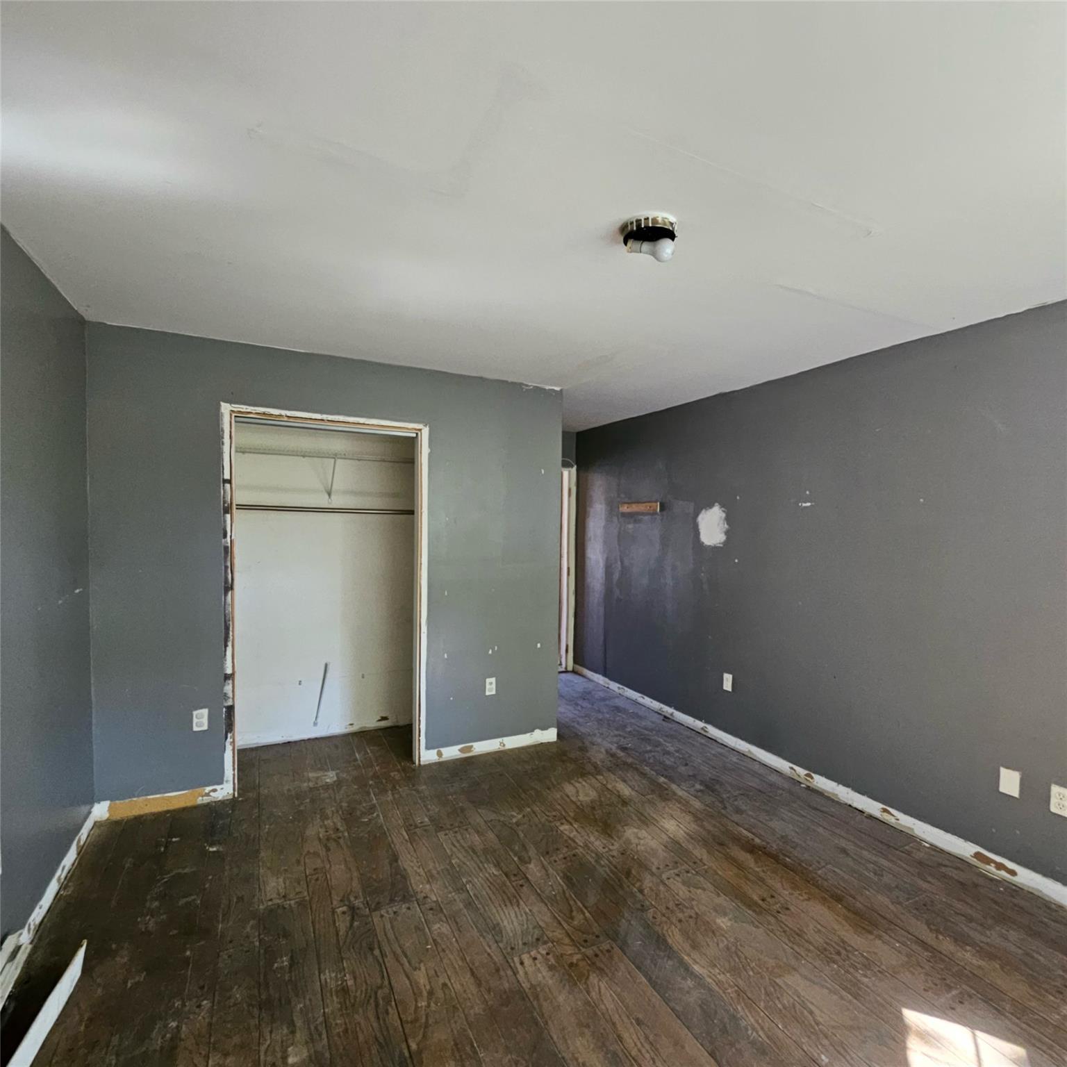Single Family Givan  Bronx, NY 10469, MLS-882842-15
