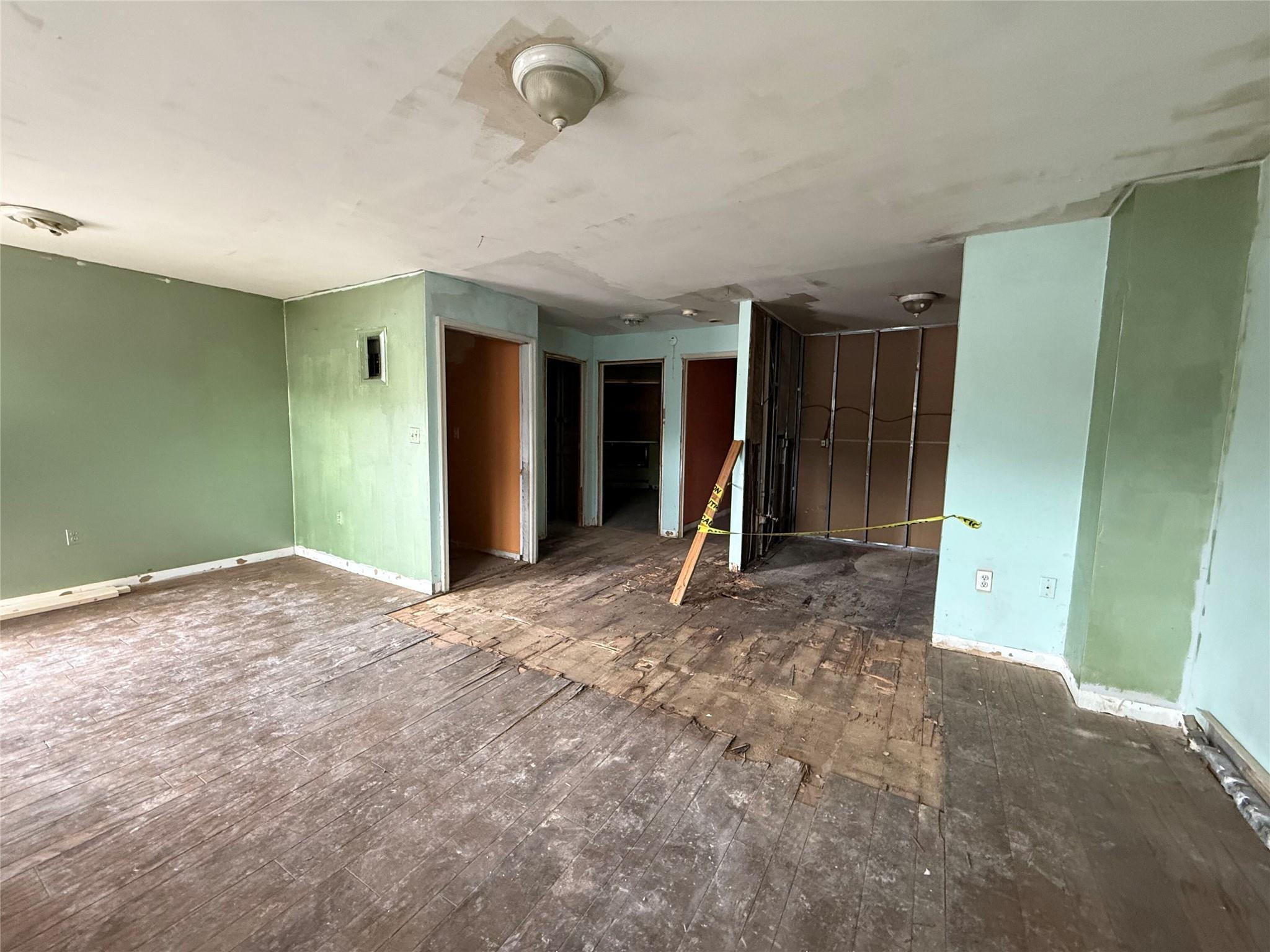 Single Family Givan  Bronx, NY 10469, MLS-882842-19