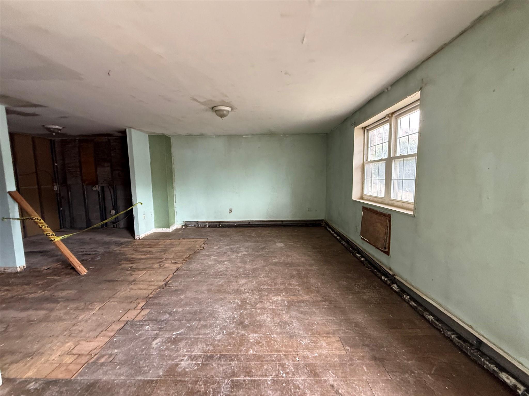 Single Family Givan  Bronx, NY 10469, MLS-882842-20