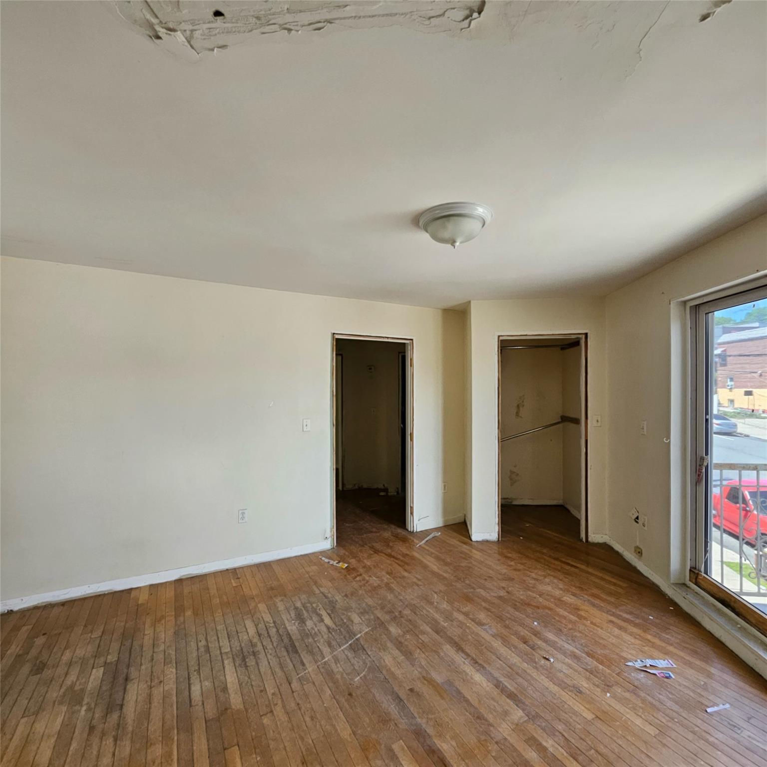 Single Family Givan  Bronx, NY 10469, MLS-882842-7
