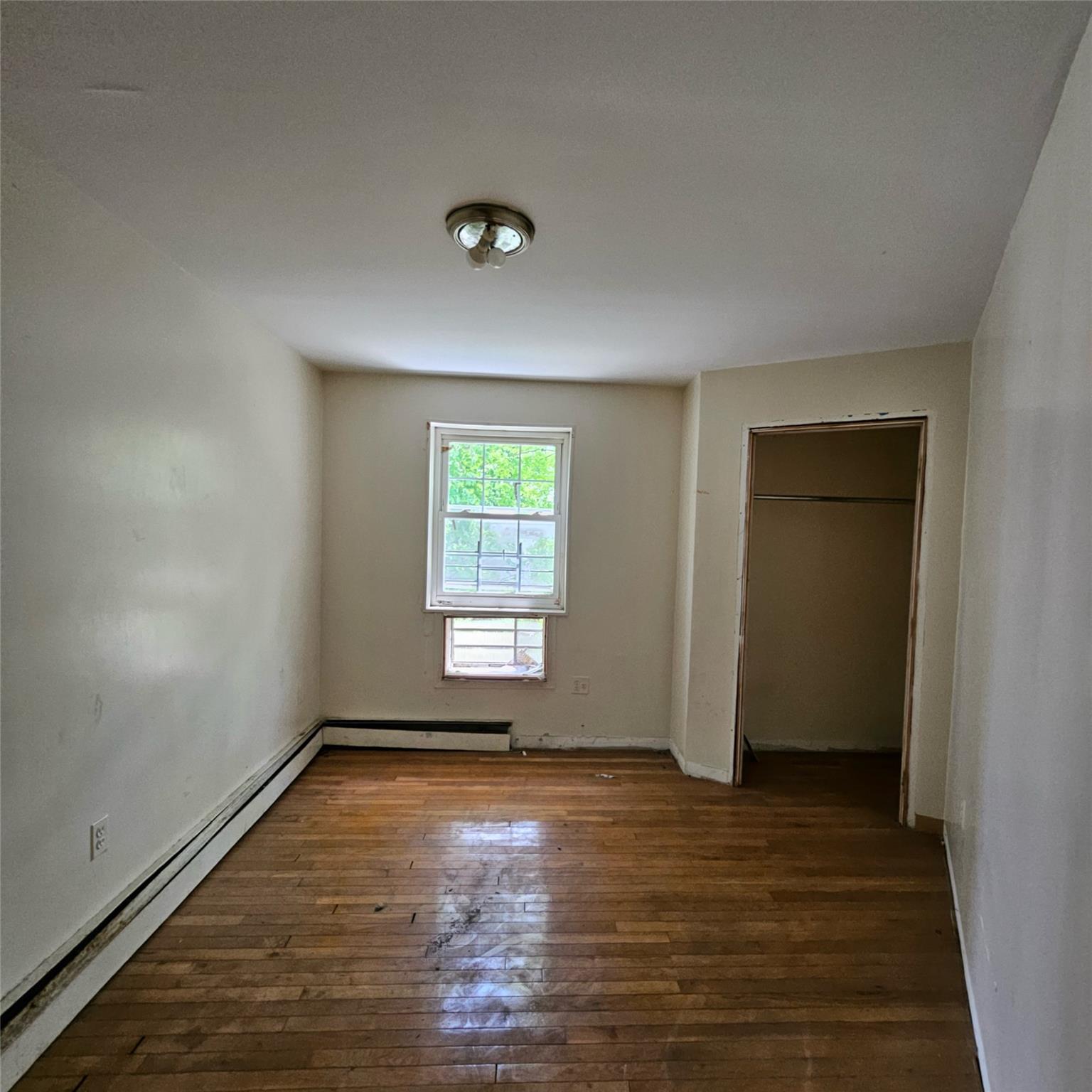 Single Family Givan  Bronx, NY 10469, MLS-882842-8