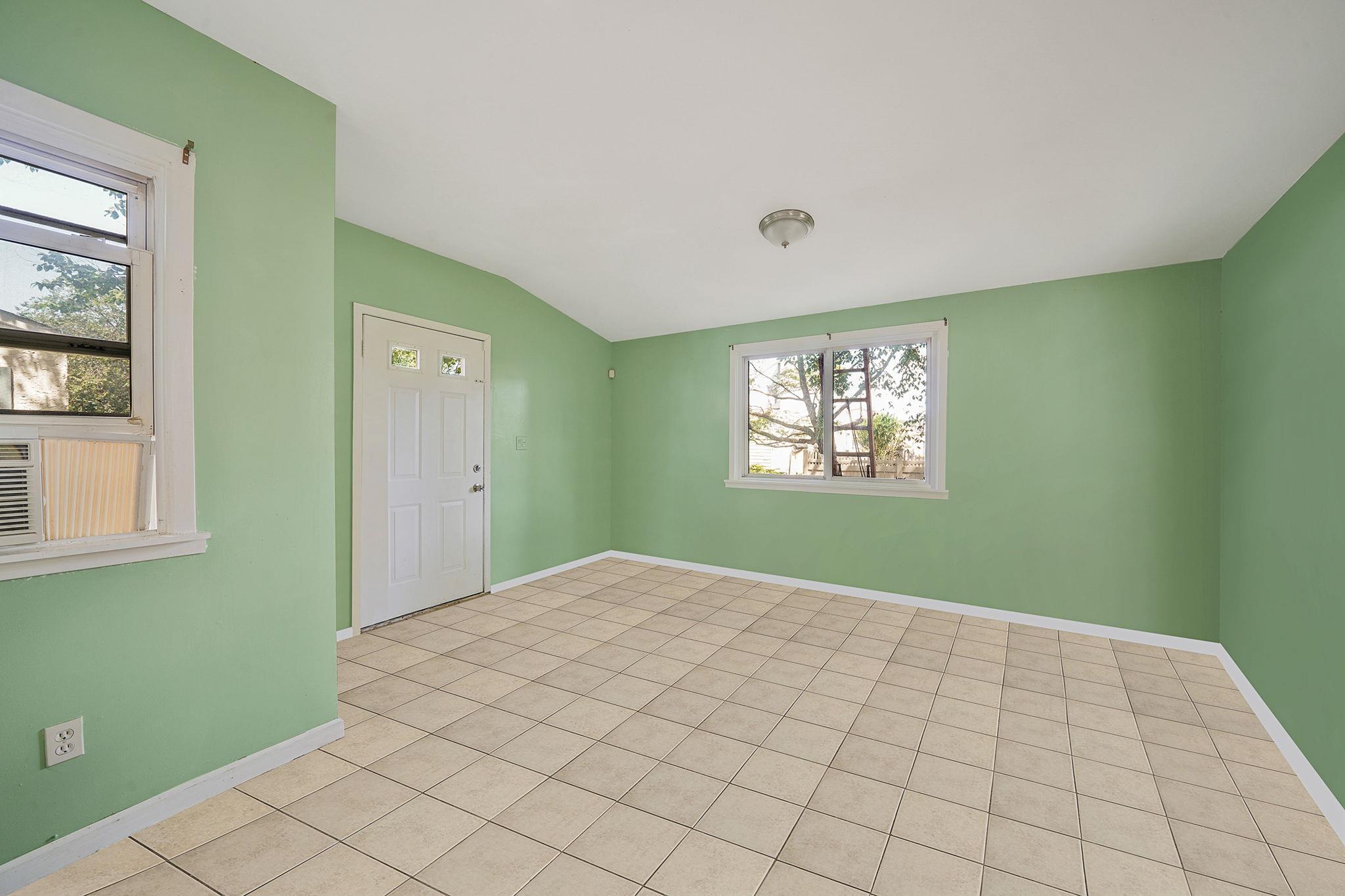 Single Family 230th  Queens, NY 11413, MLS-882848-10