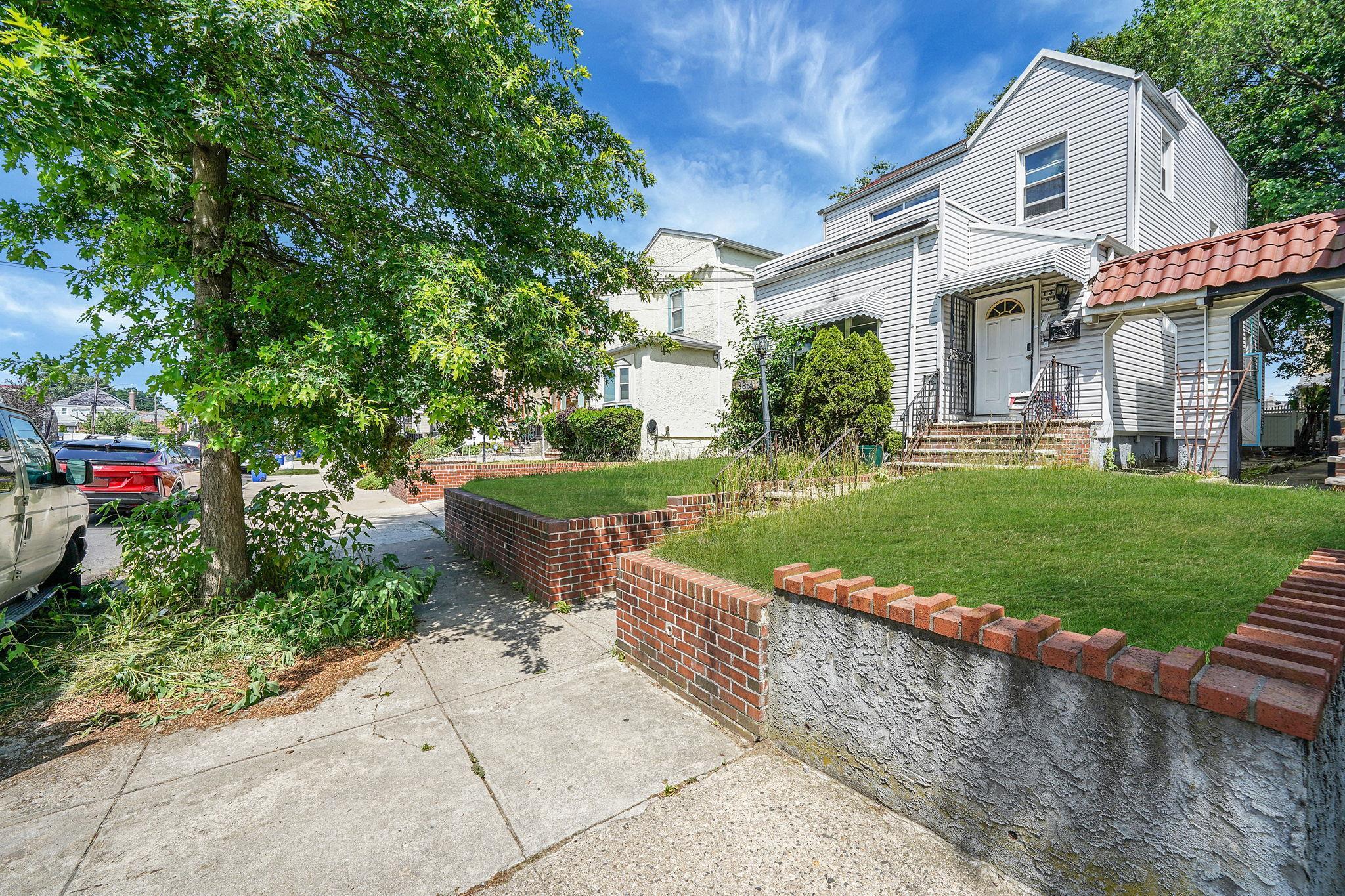 Single Family 230th  Queens, NY 11413, MLS-882848-2