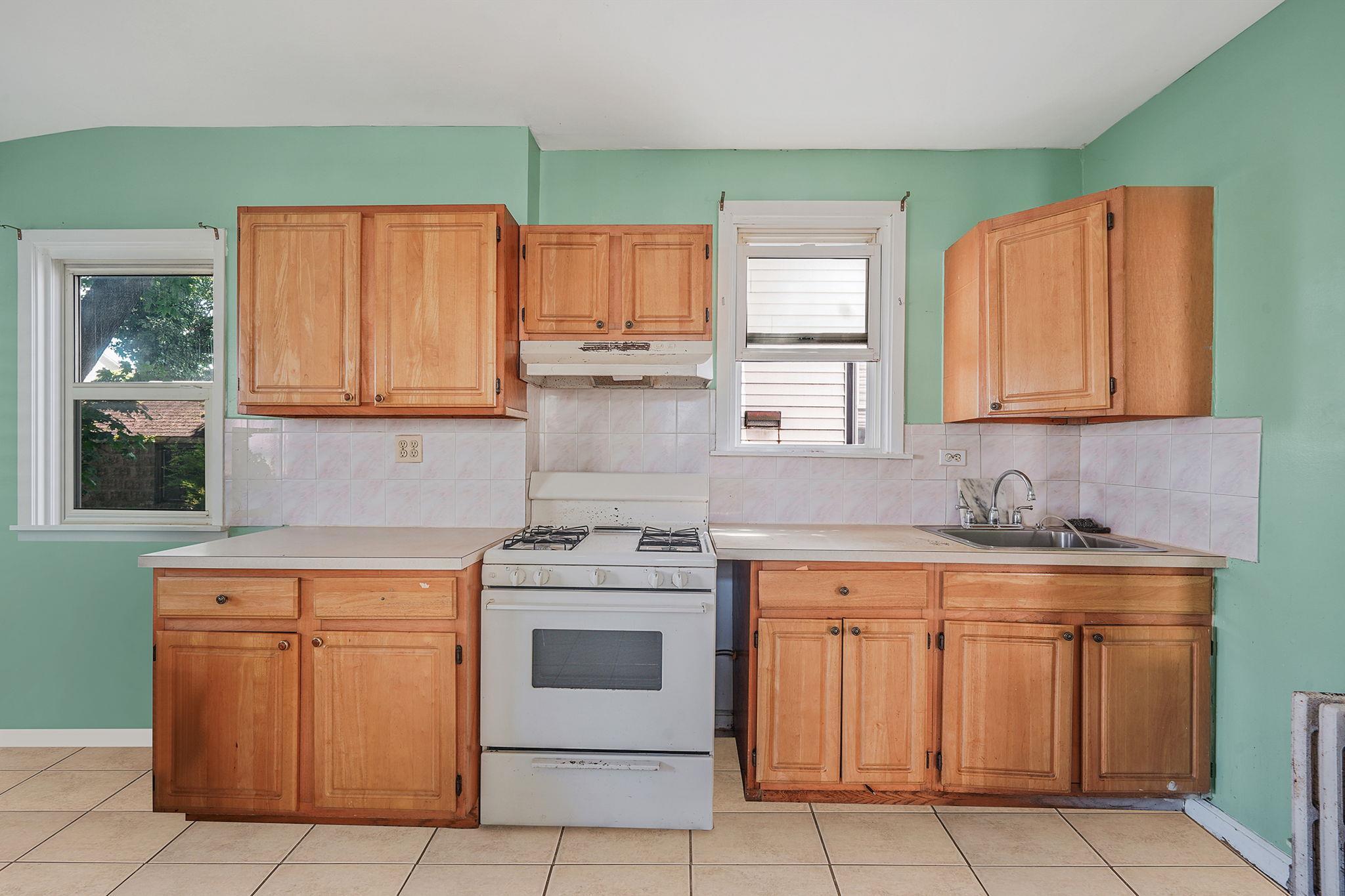 Single Family 230th  Queens, NY 11413, MLS-882848-9