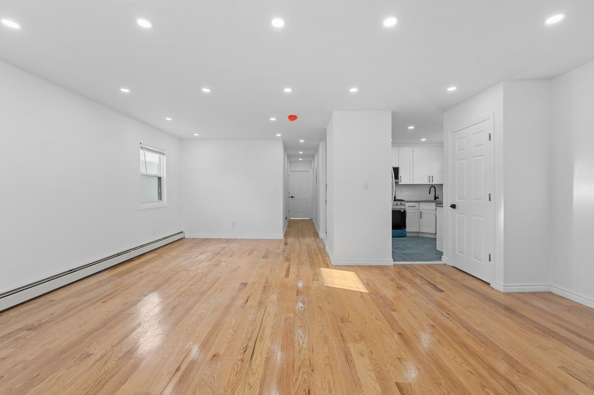 Single Family Grassmere  Queens, NY 11691, MLS-882863-6