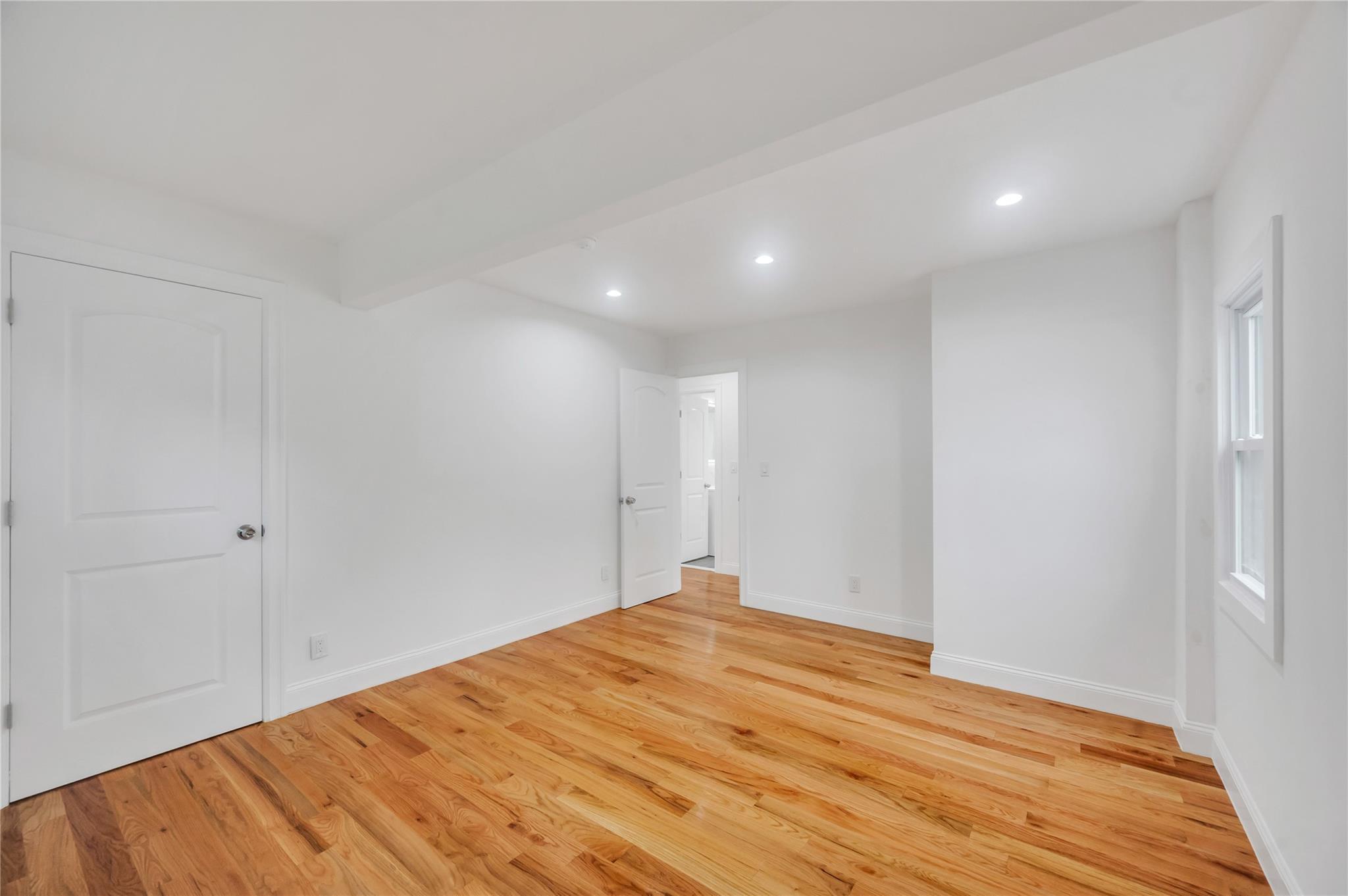 Single Family Pinetree  Suffolk County, NY 11967, MLS-882894-15