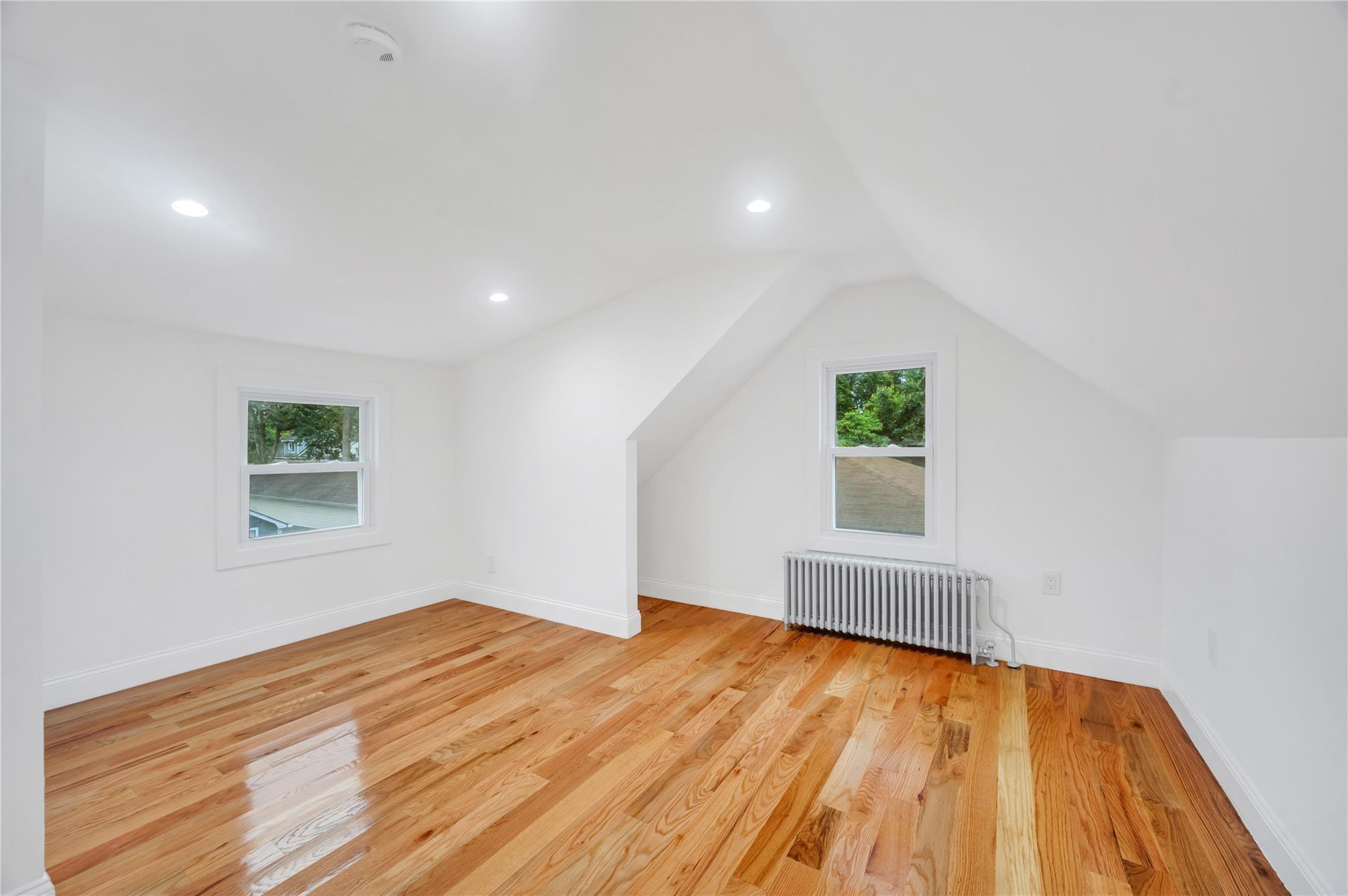 Single Family Pinetree  Suffolk County, NY 11967, MLS-882894-19