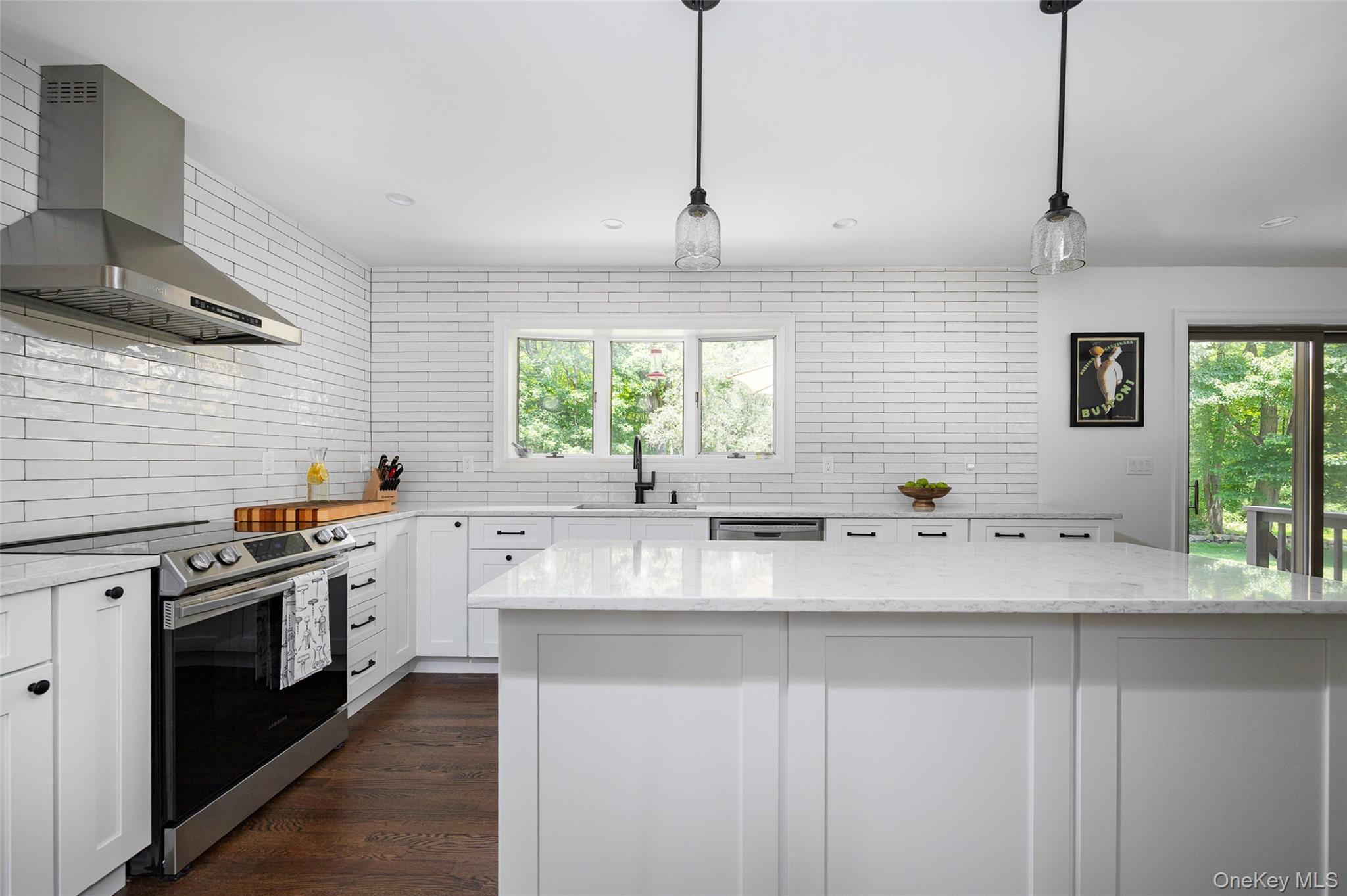 Single Family Lounsbury  Westchester County, NY 10505, MLS-882909-25