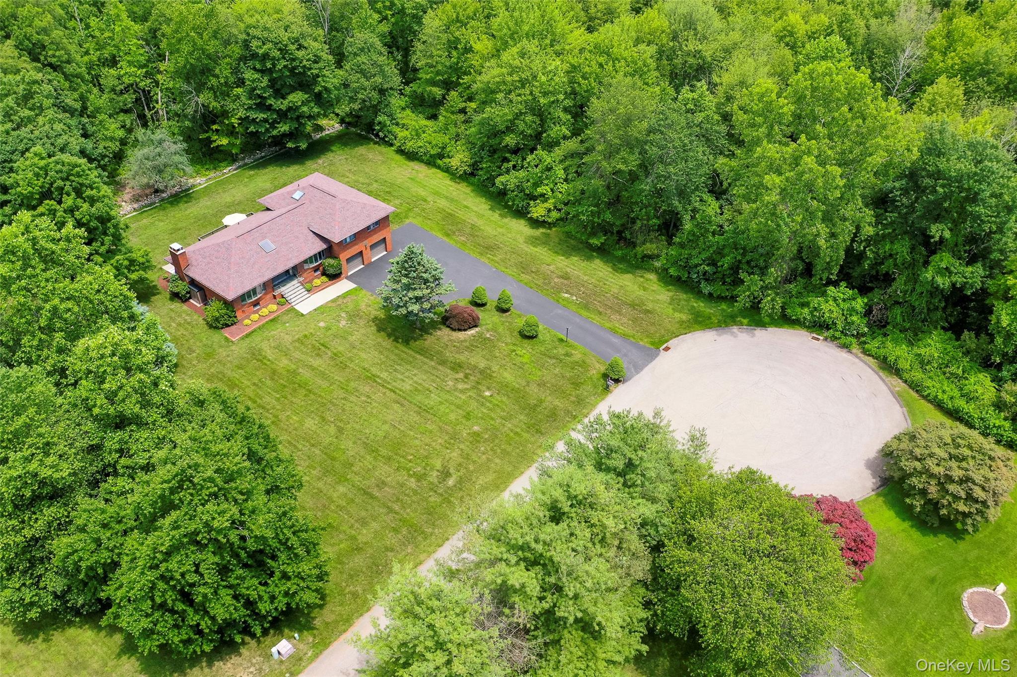 Single Family Lounsbury  Westchester County, NY 10505, MLS-882909-3