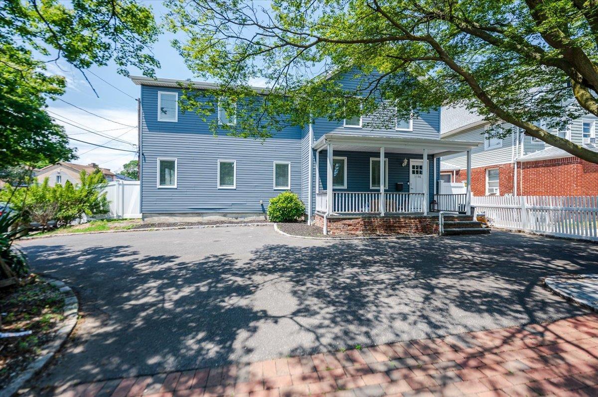Single Family in Hempstead - West Broadway  Nassau County, NY 11557