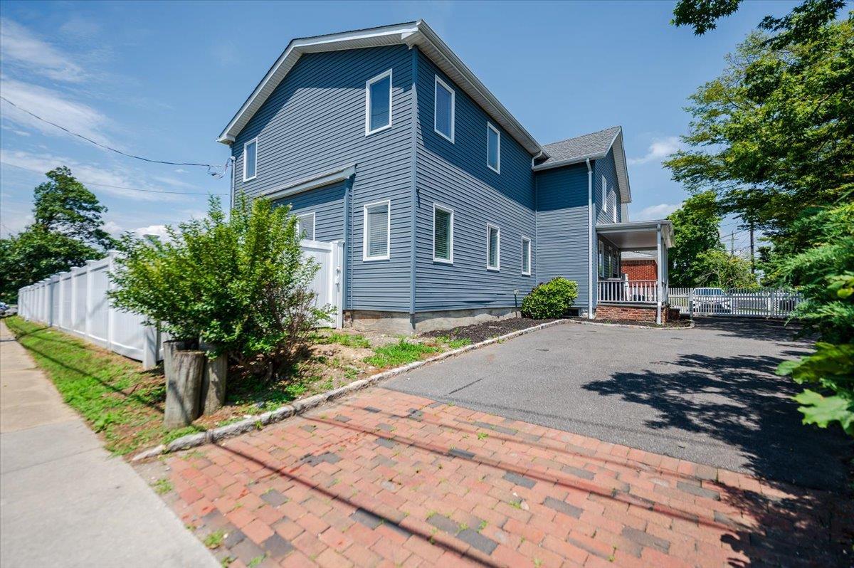Single Family West Broadway  Nassau County, NY 11557, MLS-882924-2