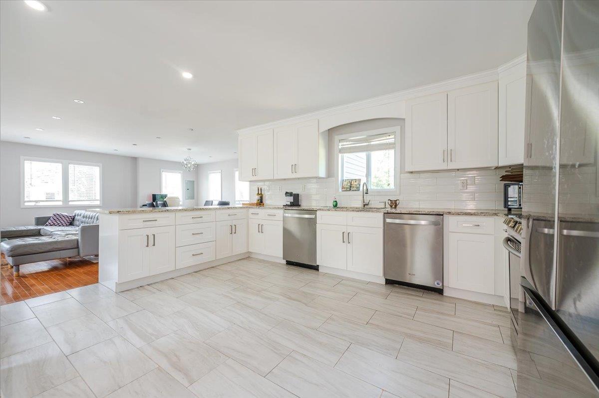 Single Family West Broadway  Nassau County, NY 11557, MLS-882924-5