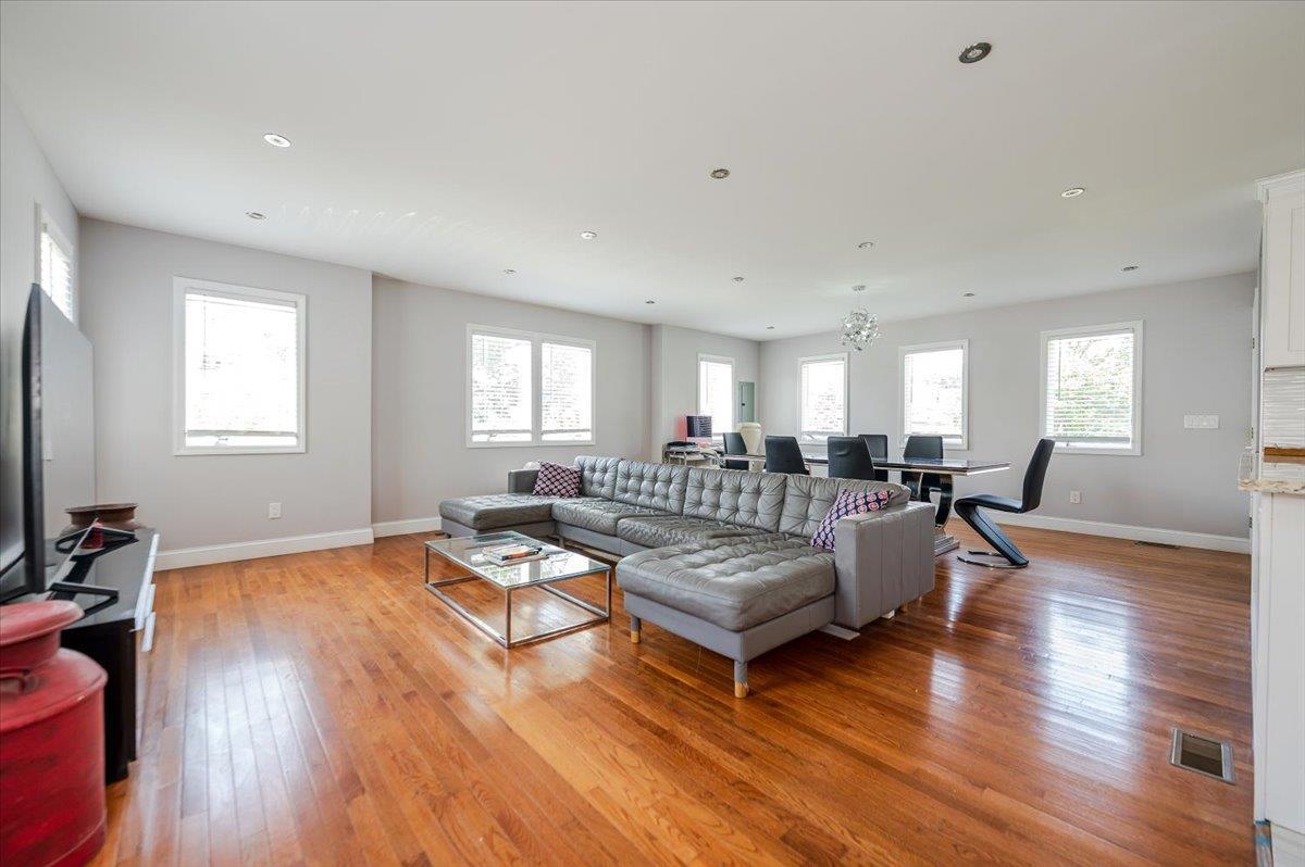 Single Family West Broadway  Nassau County, NY 11557, MLS-882924-8