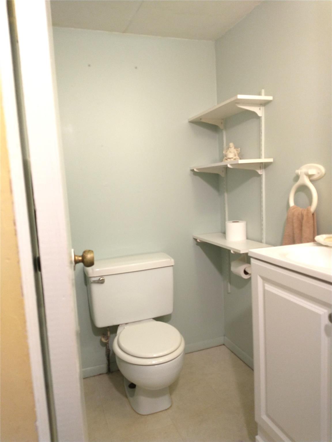 Single Family Friendly  Dutchess County, NY 12582, MLS-882943-22