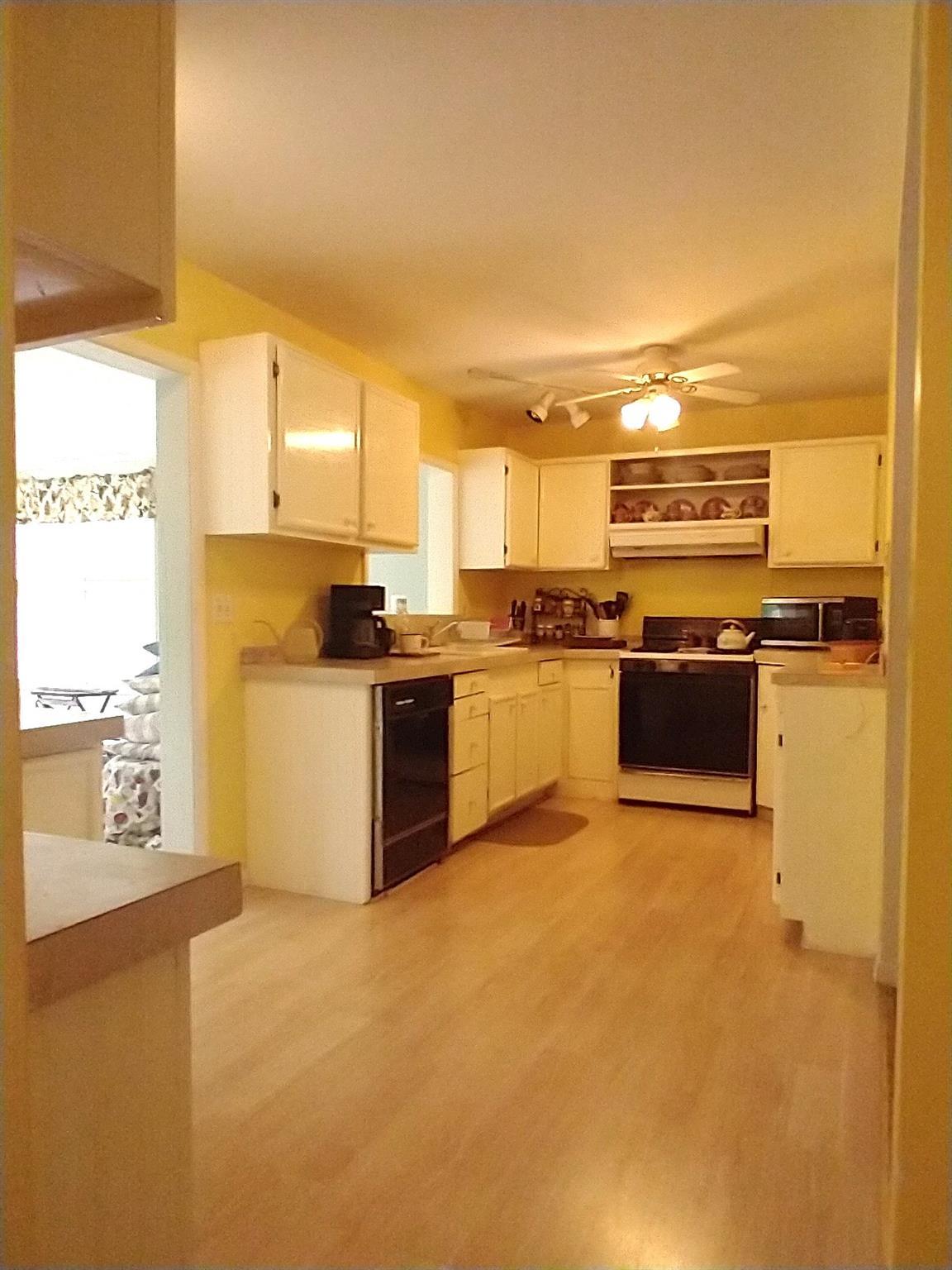 Single Family Friendly  Dutchess County, NY 12582, MLS-882943-8