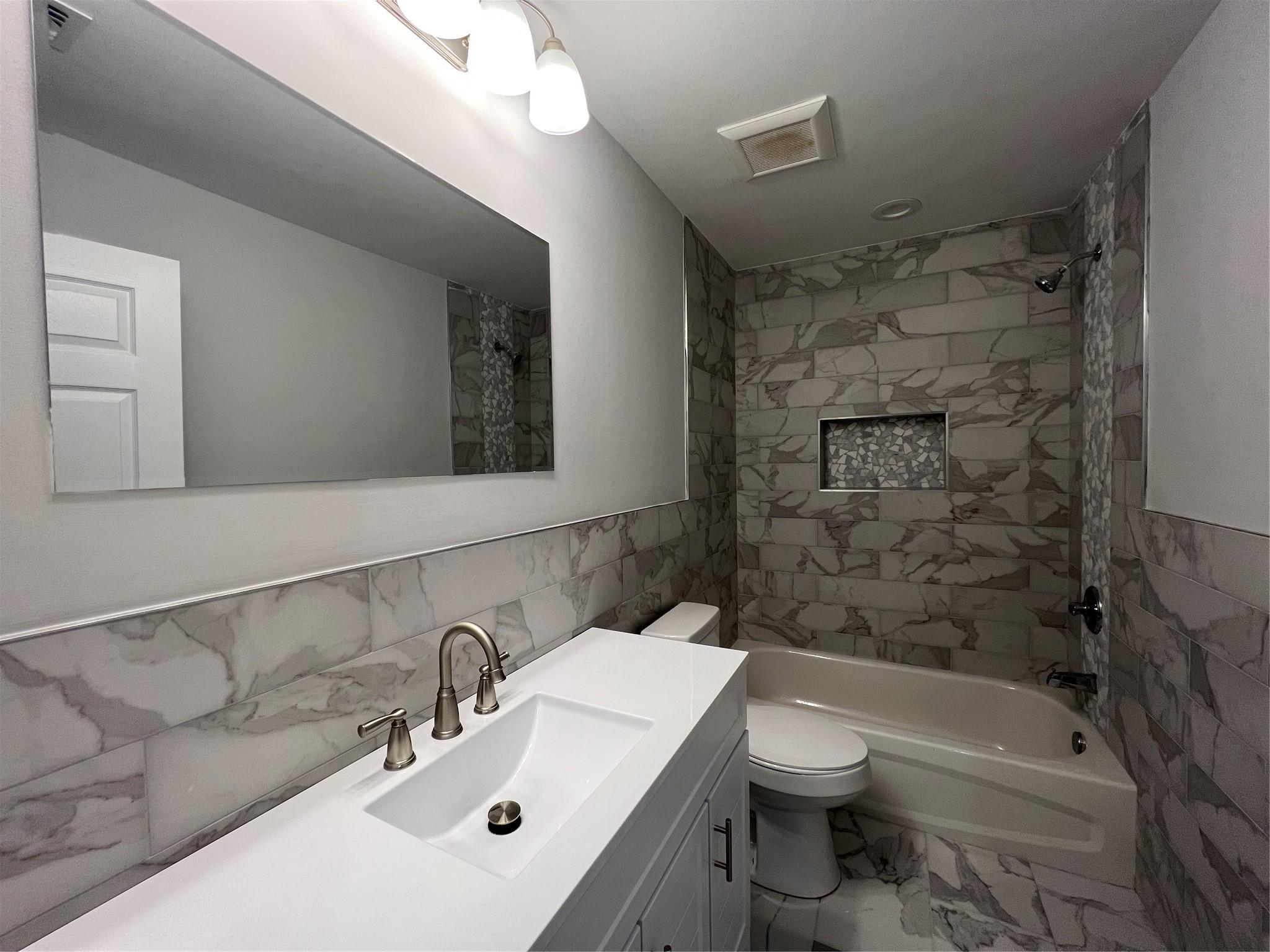 Single Family Blue Point  Suffolk County, NY 11738, MLS-882949-13