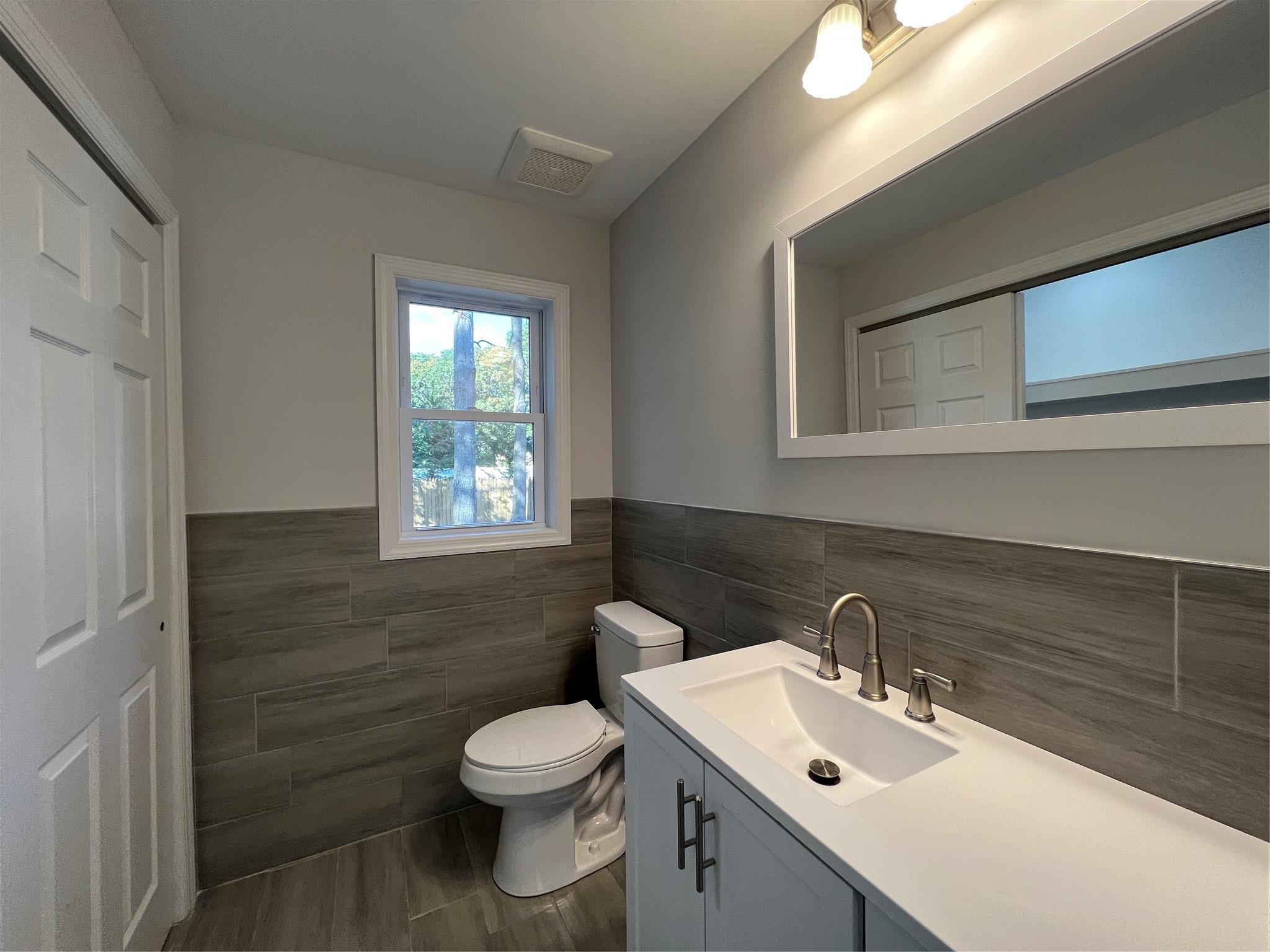 Single Family Blue Point  Suffolk County, NY 11738, MLS-882949-9