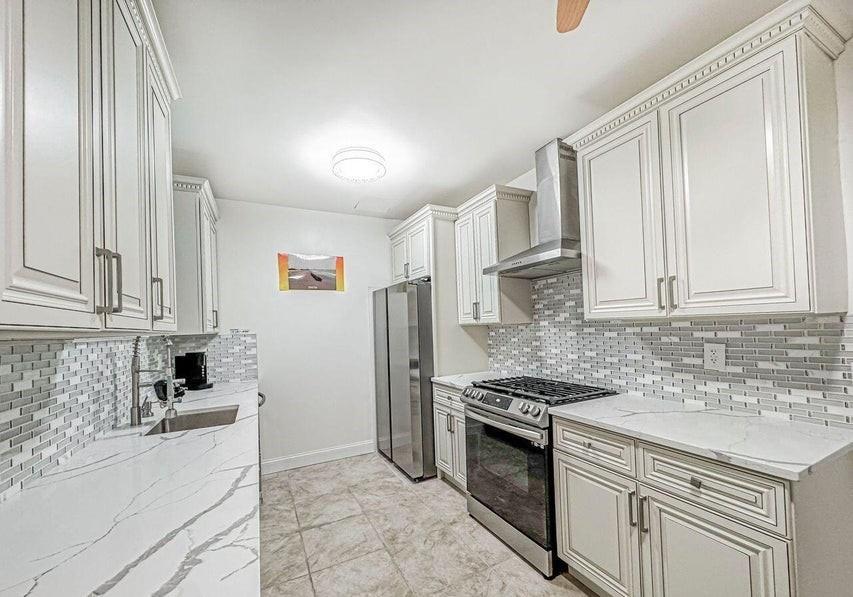 Single Family Lincoln  Staten Island, NY 10306, MLS-882950-7