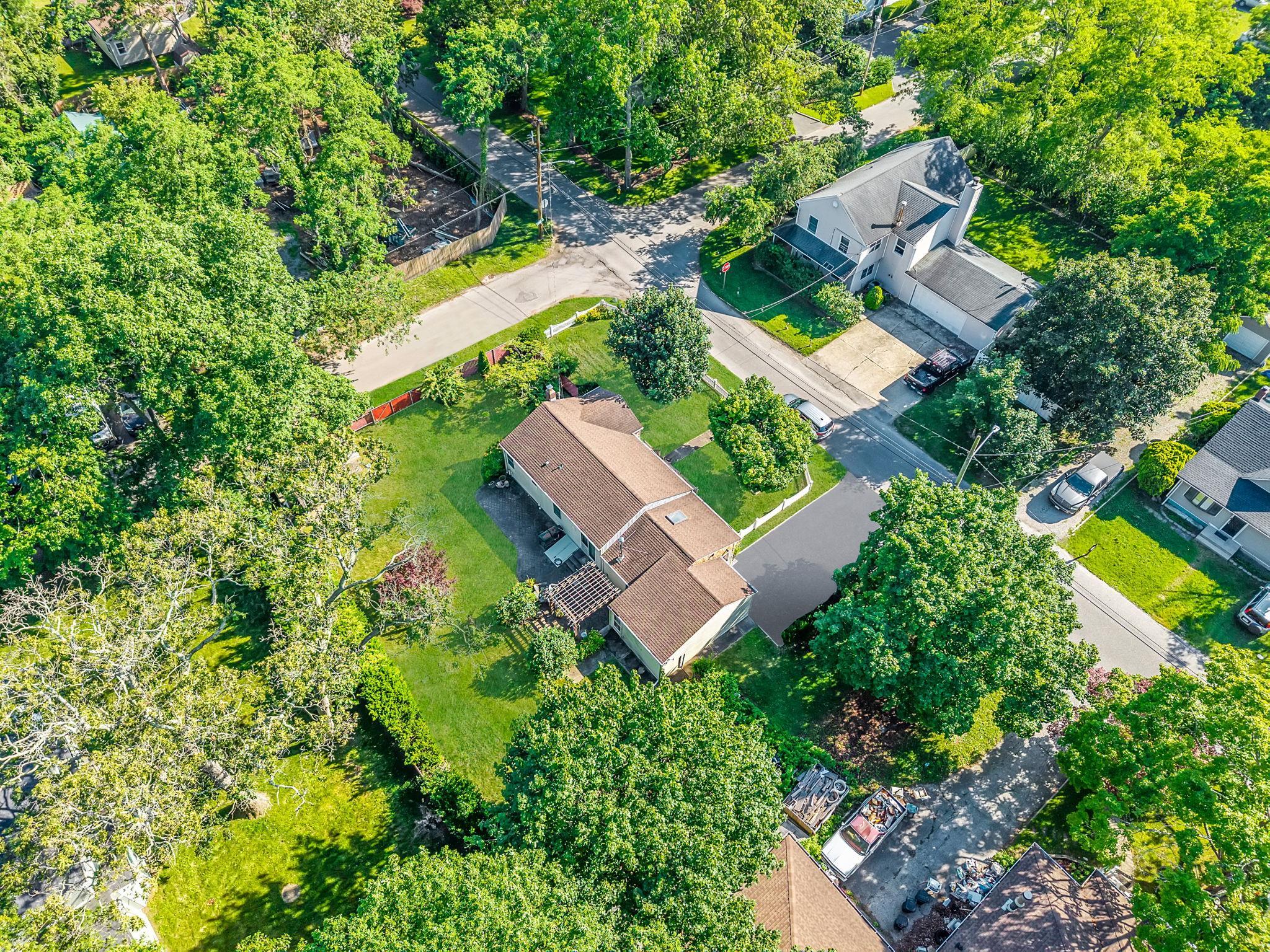 Single Family Woodland  Suffolk County, NY 11951, MLS-882984-10