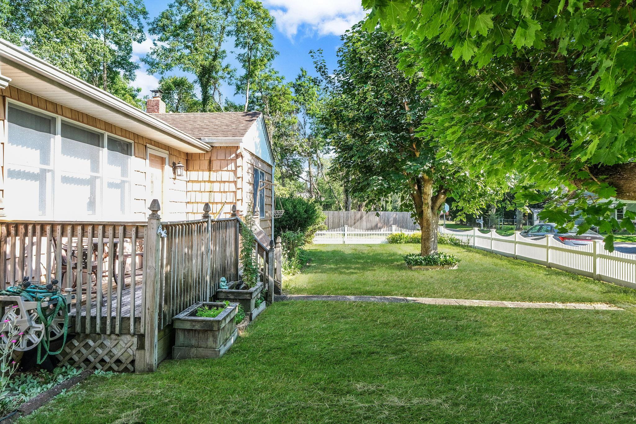 Single Family Woodland  Suffolk County, NY 11951, MLS-882984-3