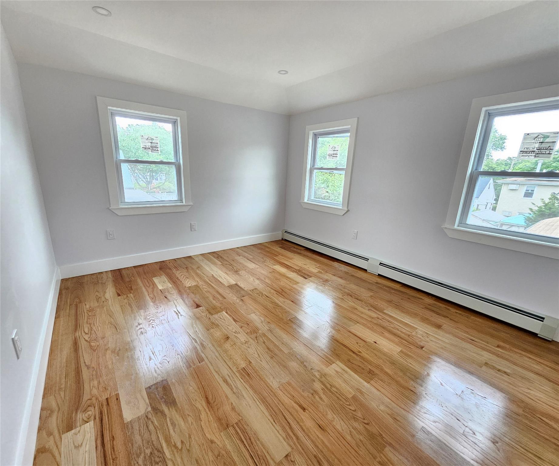 Single Family 123  Queens, NY 11434, MLS-882987-6