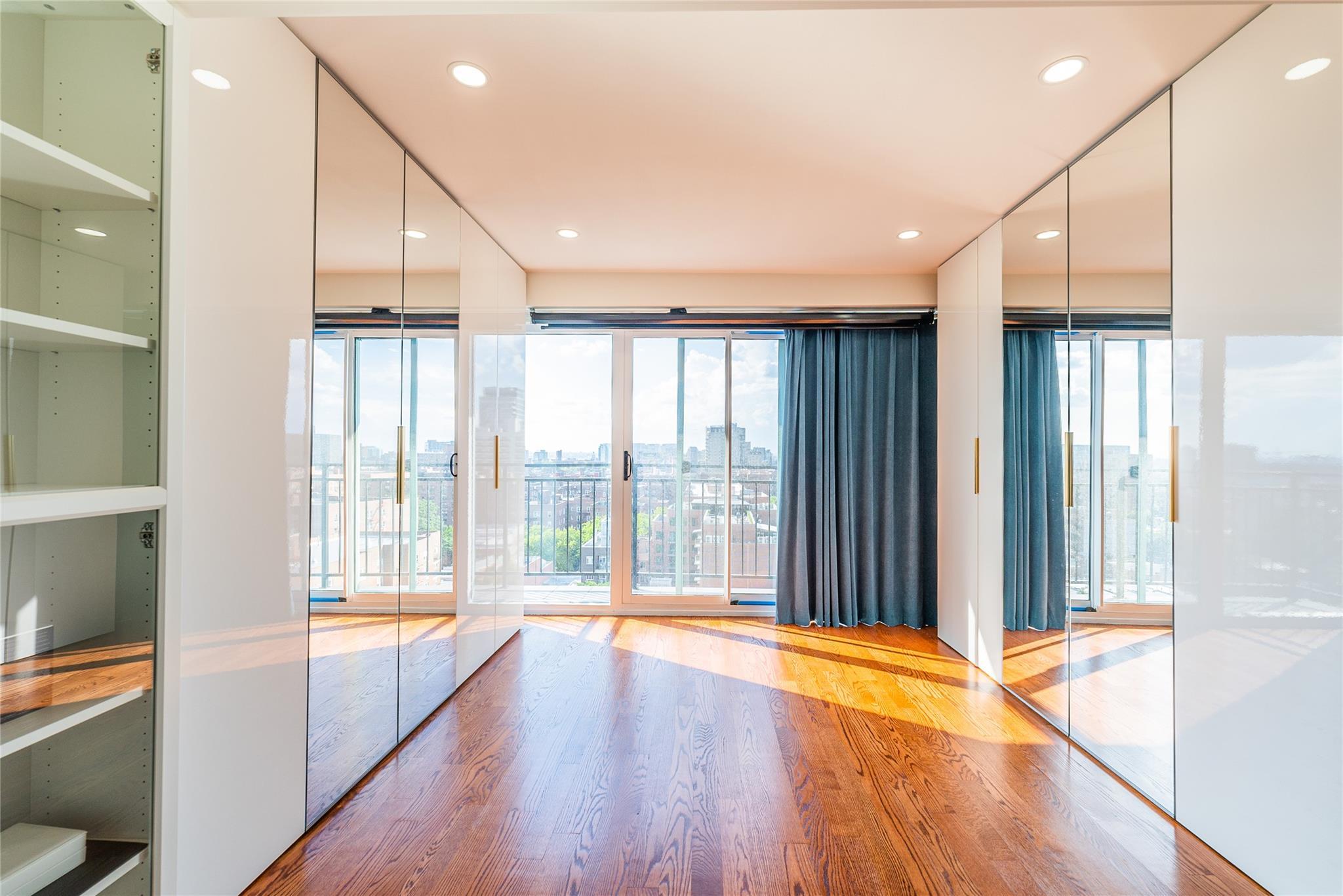 Condo Main  Queens, NY 11355, MLS-883016-21