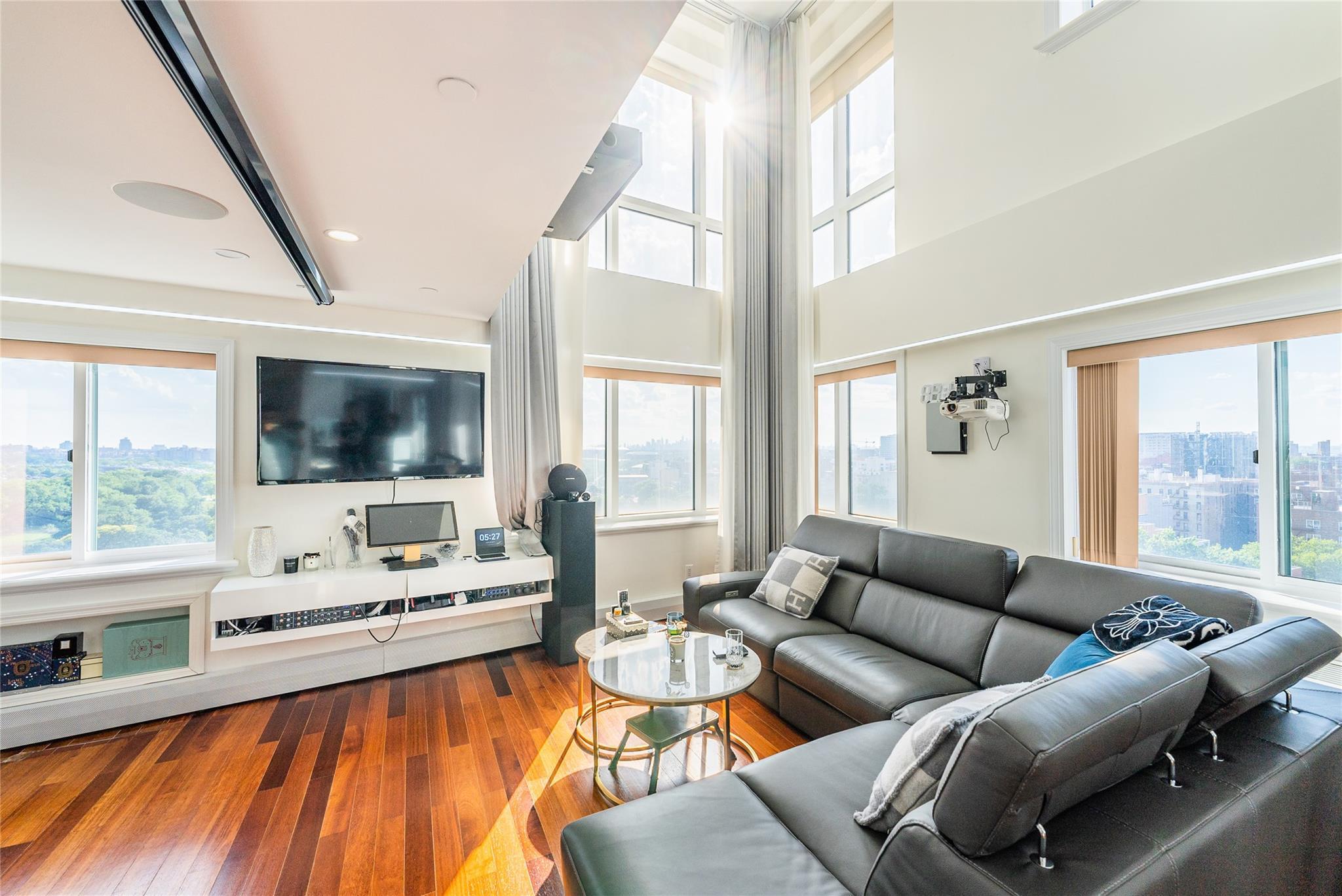 Condo Main  Queens, NY 11355, MLS-883016-5