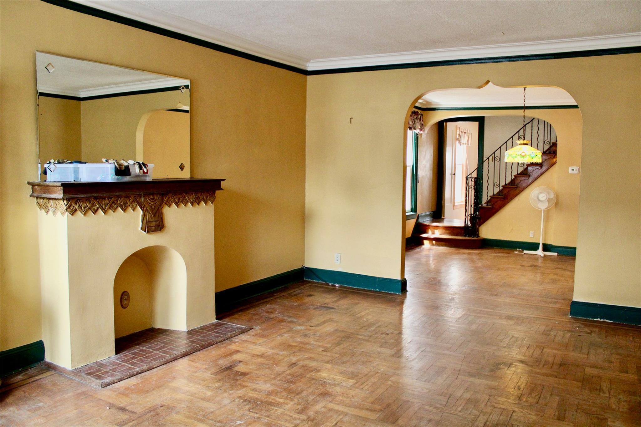 Single Family 84  Queens, NY 11370, MLS-883022-6