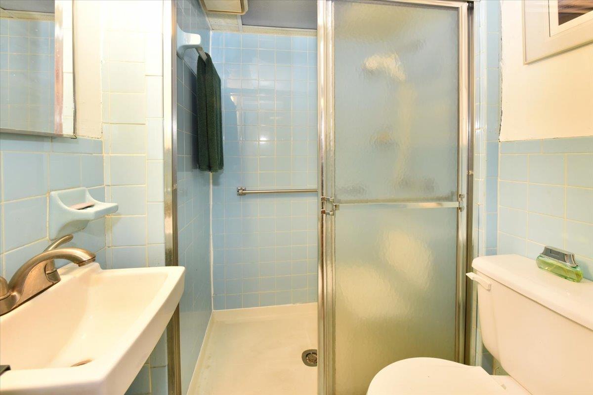 Single Family 187th  Queens, NY 11423, MLS-883054-11