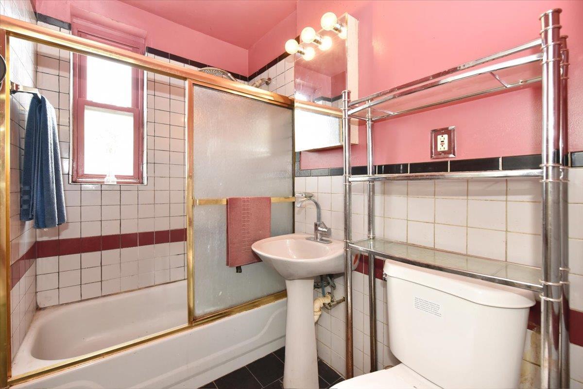Single Family 187th  Queens, NY 11423, MLS-883054-15