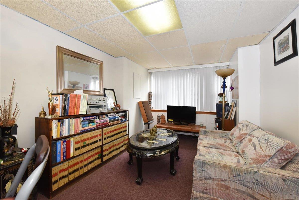 Single Family 187th  Queens, NY 11423, MLS-883054-4
