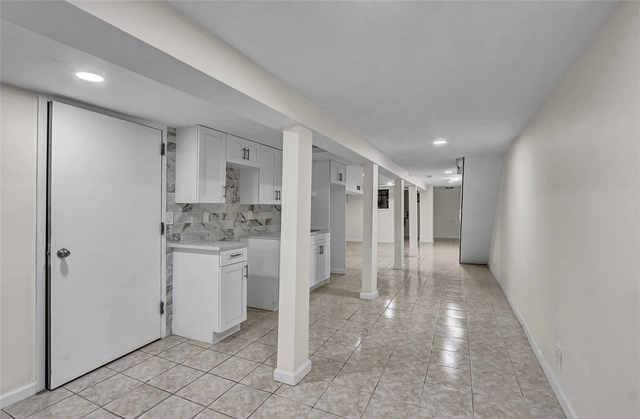 Single Family 78th  Queens, NY 11385, MLS-883060-28