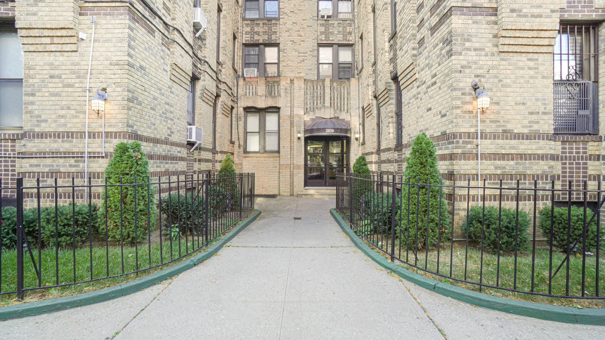 Coop 41st  Brooklyn, NY 11234, MLS-883064-2