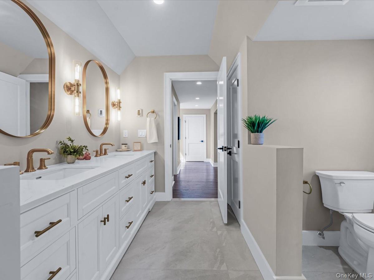 Single Family Stewart Nassau County, NY 11530, MLS-883095-25