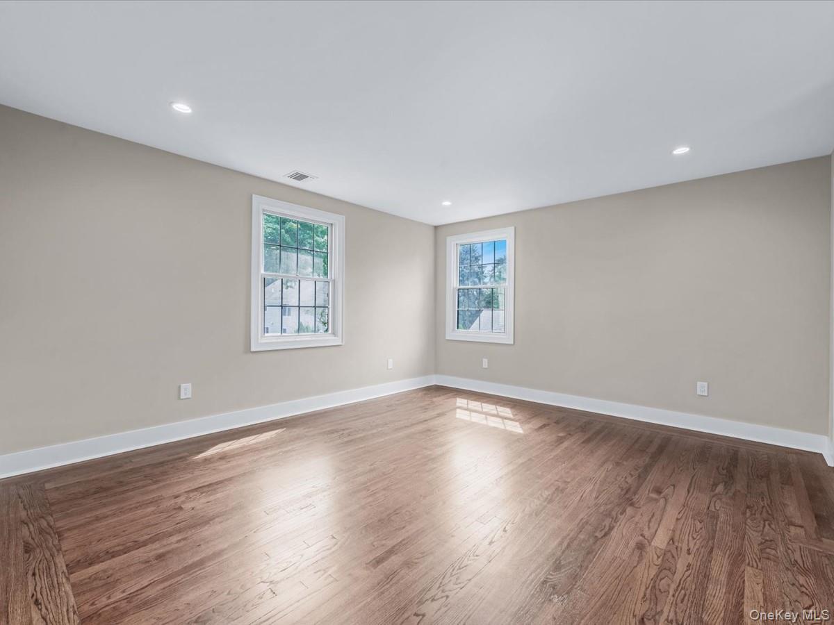 Single Family Stewart Nassau County, NY 11530, MLS-883095-31