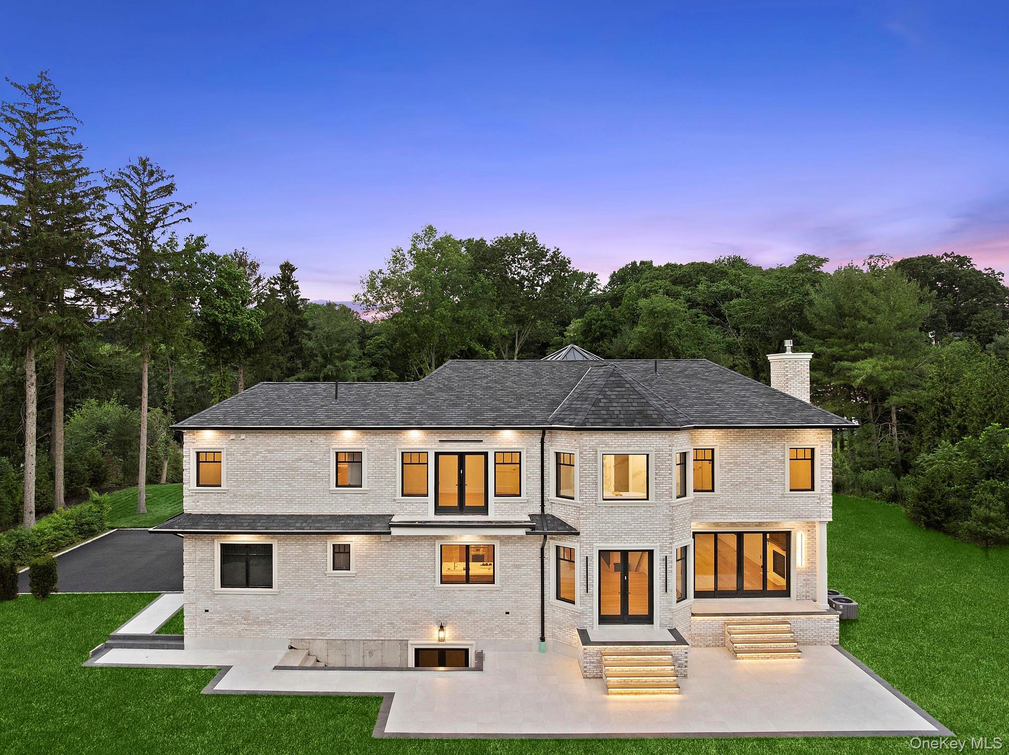 Single Family Saint Andrews Nassau County, NY 11568, MLS-883102-2