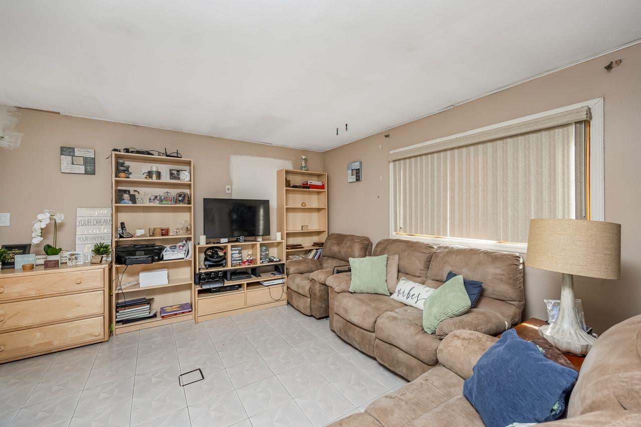 Single Family Belle  Suffolk County, NY 11779, MLS-883111-3