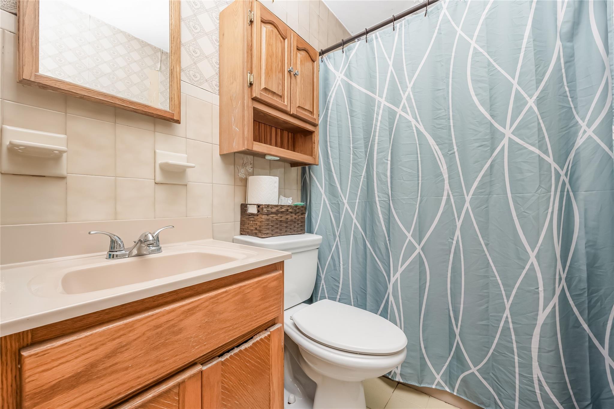 Single Family Belle  Suffolk County, NY 11779, MLS-883111-5