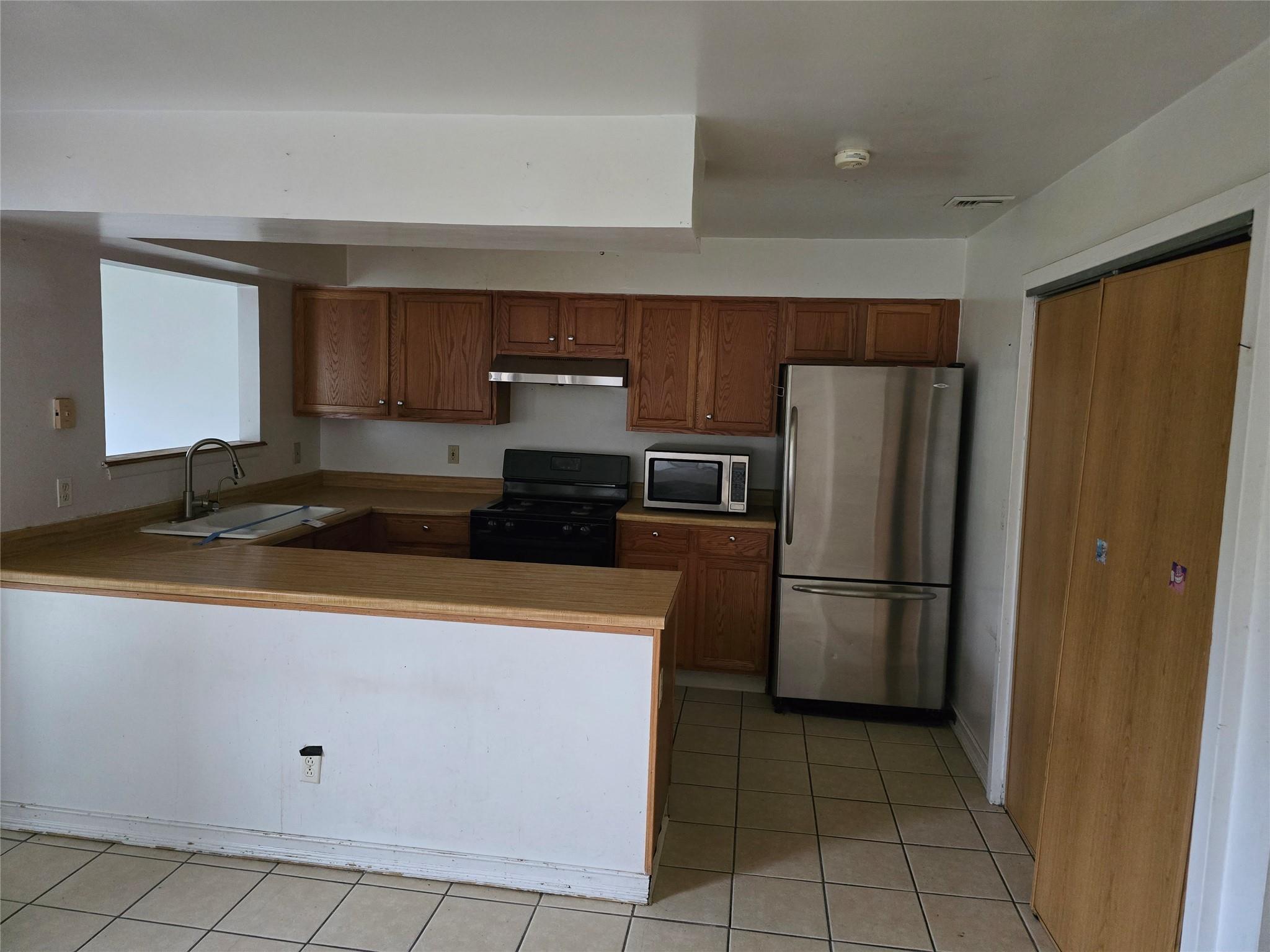 Single Family Langton Mews  Orange County, NY 10940, MLS-883144-8