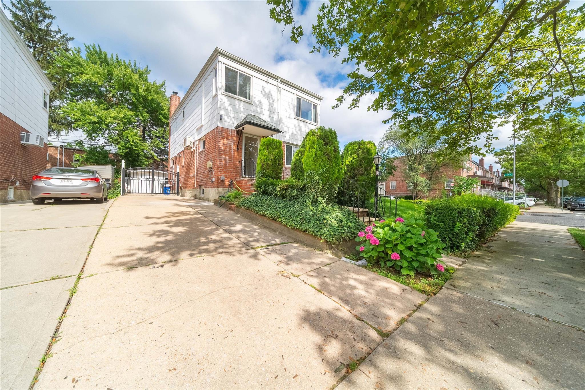 Single Family 197th  Queens, NY 11365, MLS-883153-17