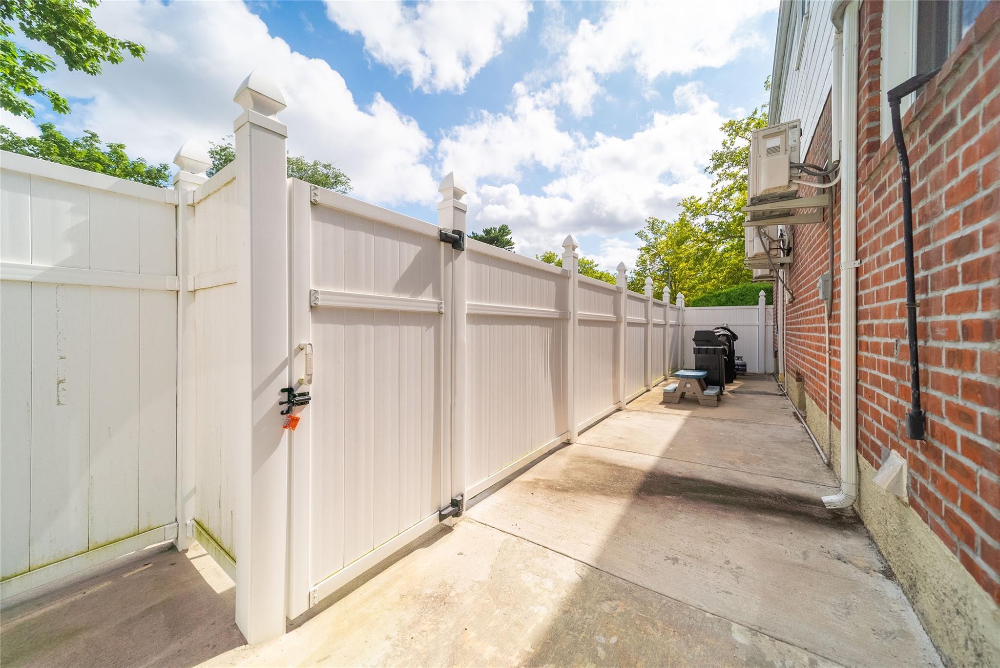 Single Family 197th  Queens, NY 11365, MLS-883153-24