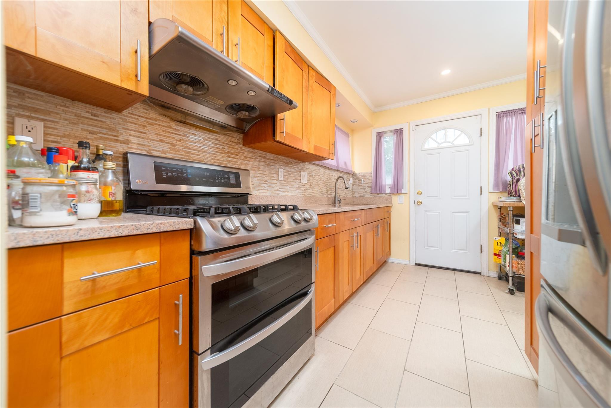 Single Family 197th  Queens, NY 11365, MLS-883153-5