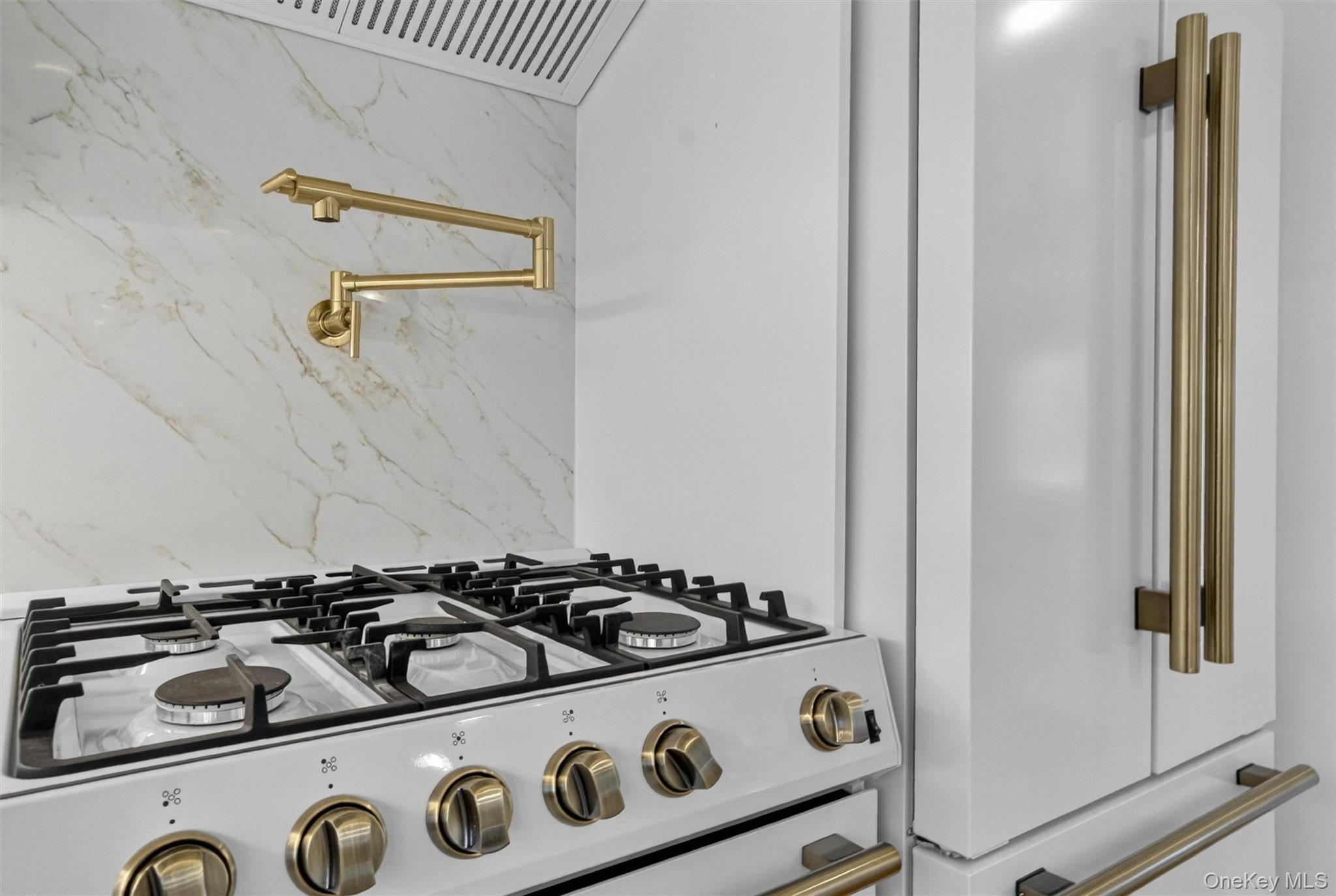 Single Family Benedict Westchester County, NY 10709, MLS-883158-15