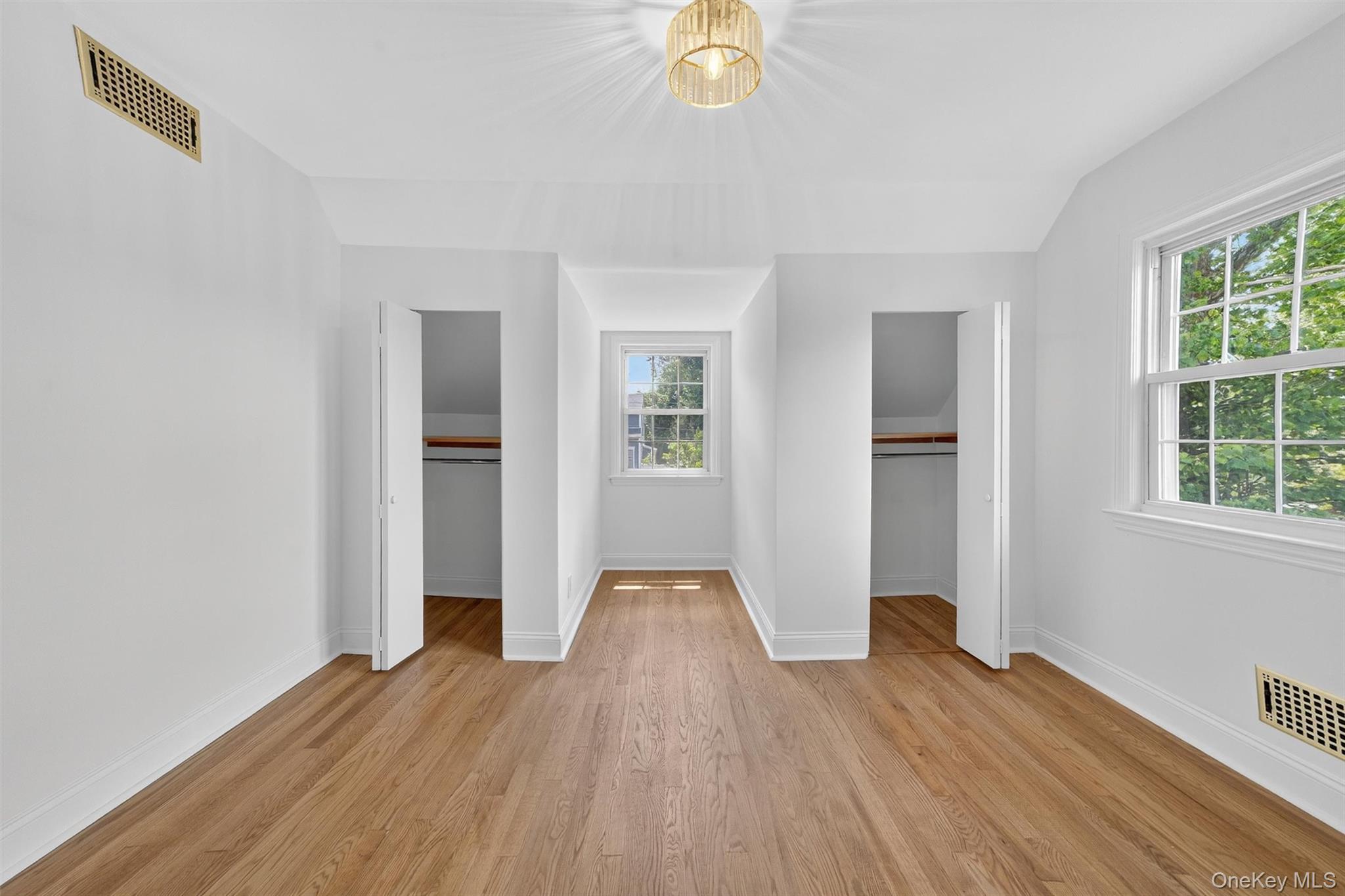 Single Family Benedict Westchester County, NY 10709, MLS-883158-27