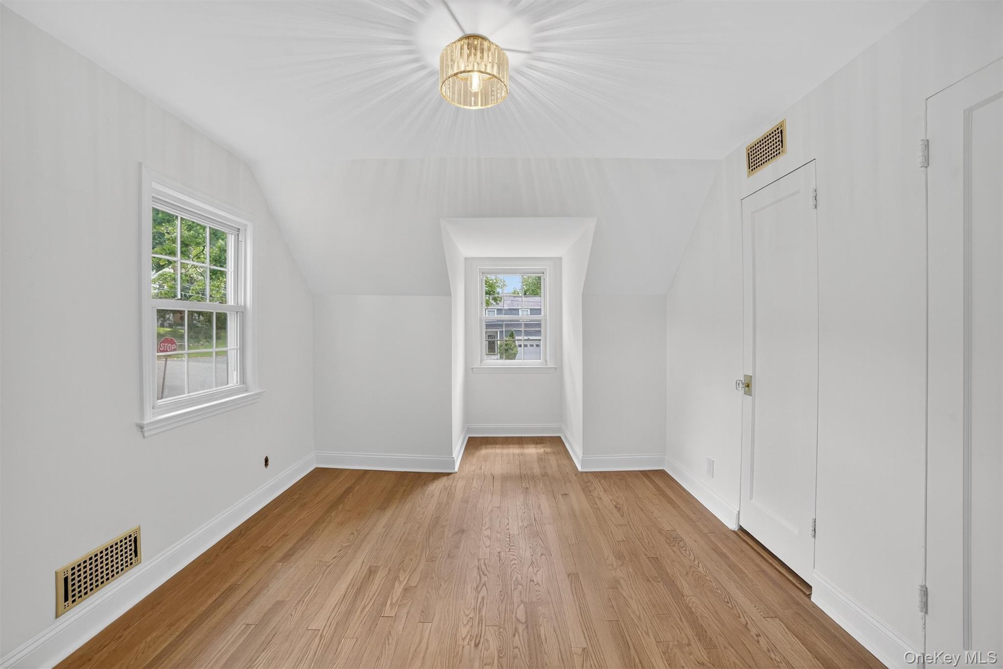 Single Family Benedict Westchester County, NY 10709, MLS-883158-31