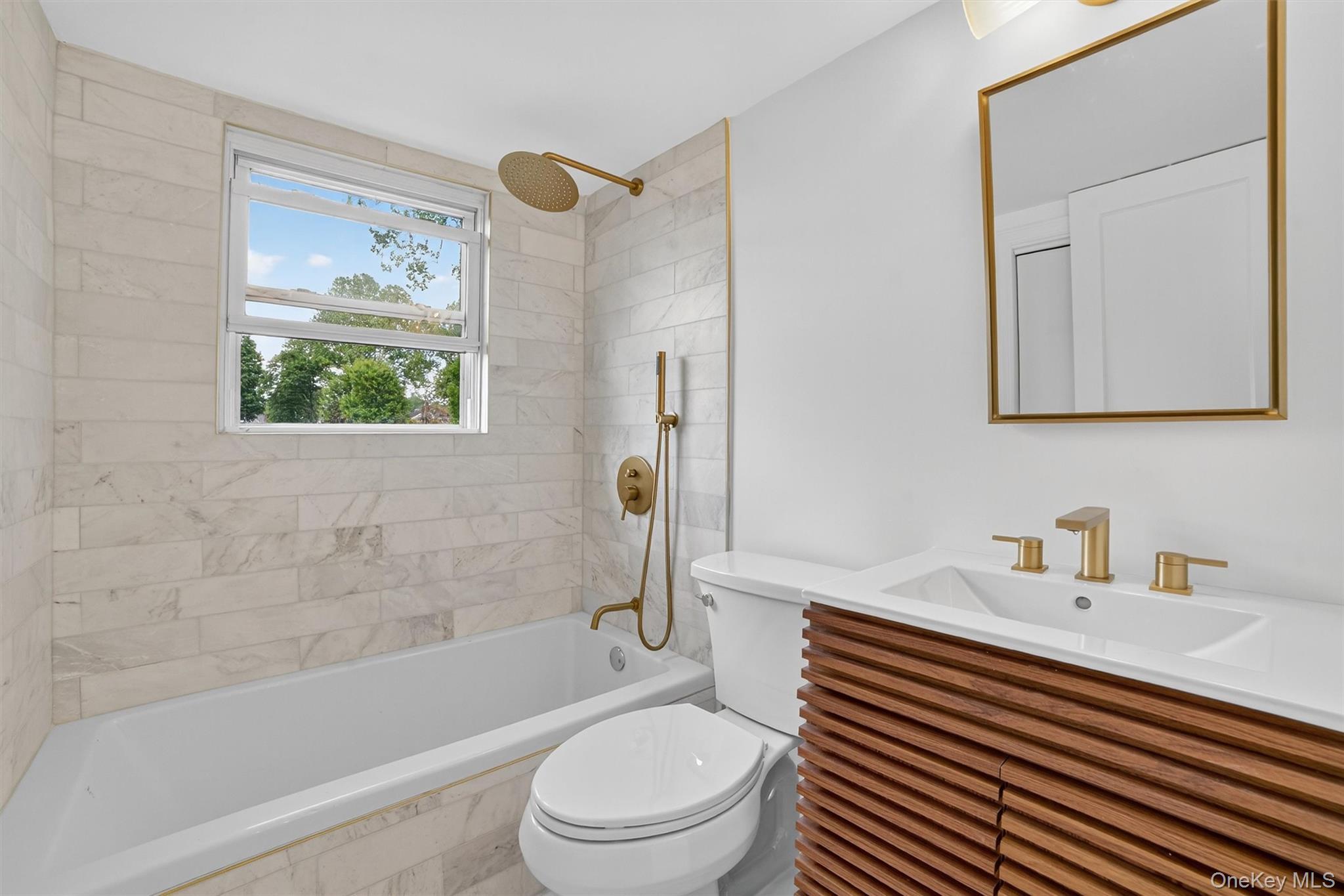 Single Family Benedict Westchester County, NY 10709, MLS-883158-32