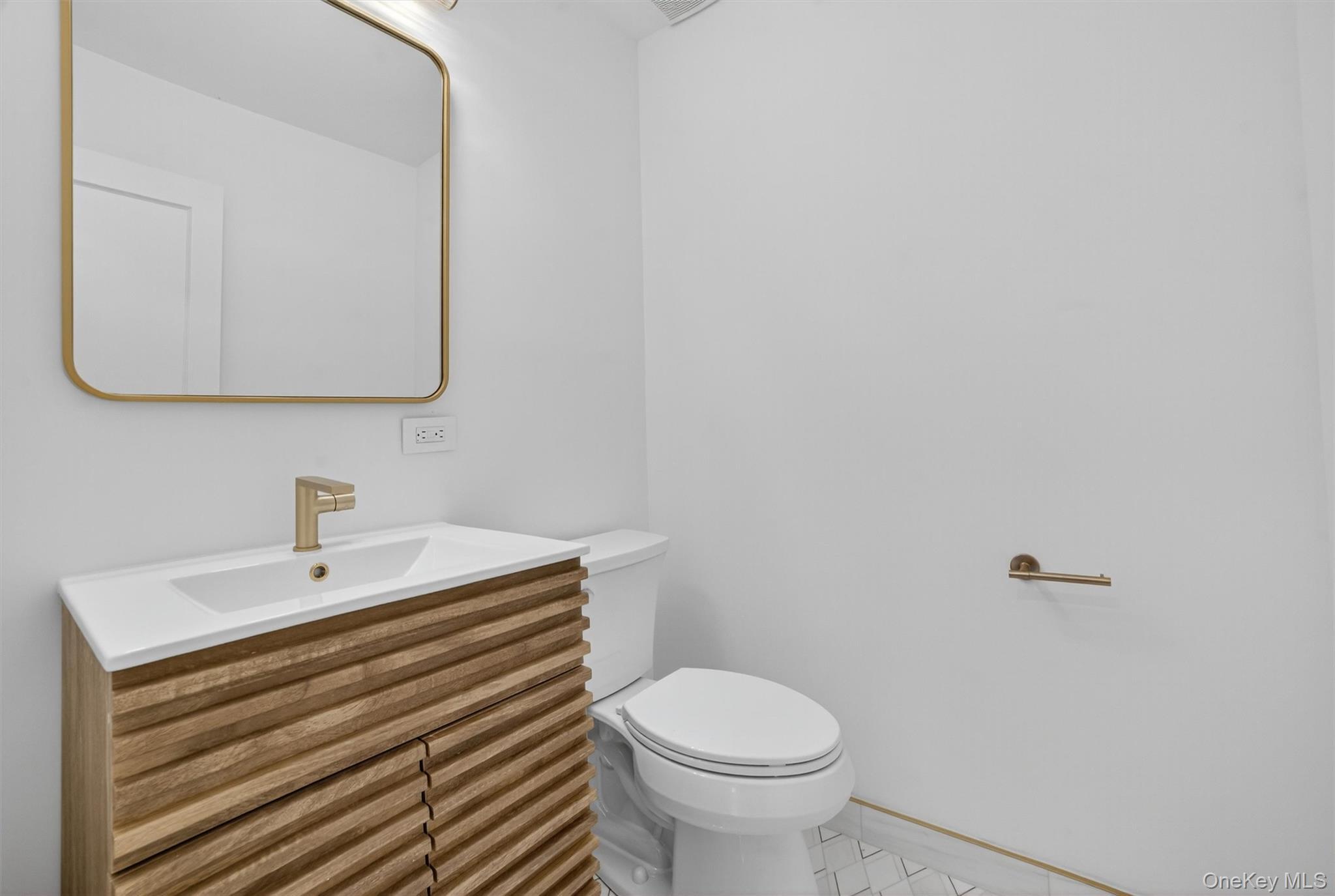 Single Family Benedict Westchester County, NY 10709, MLS-883158-33